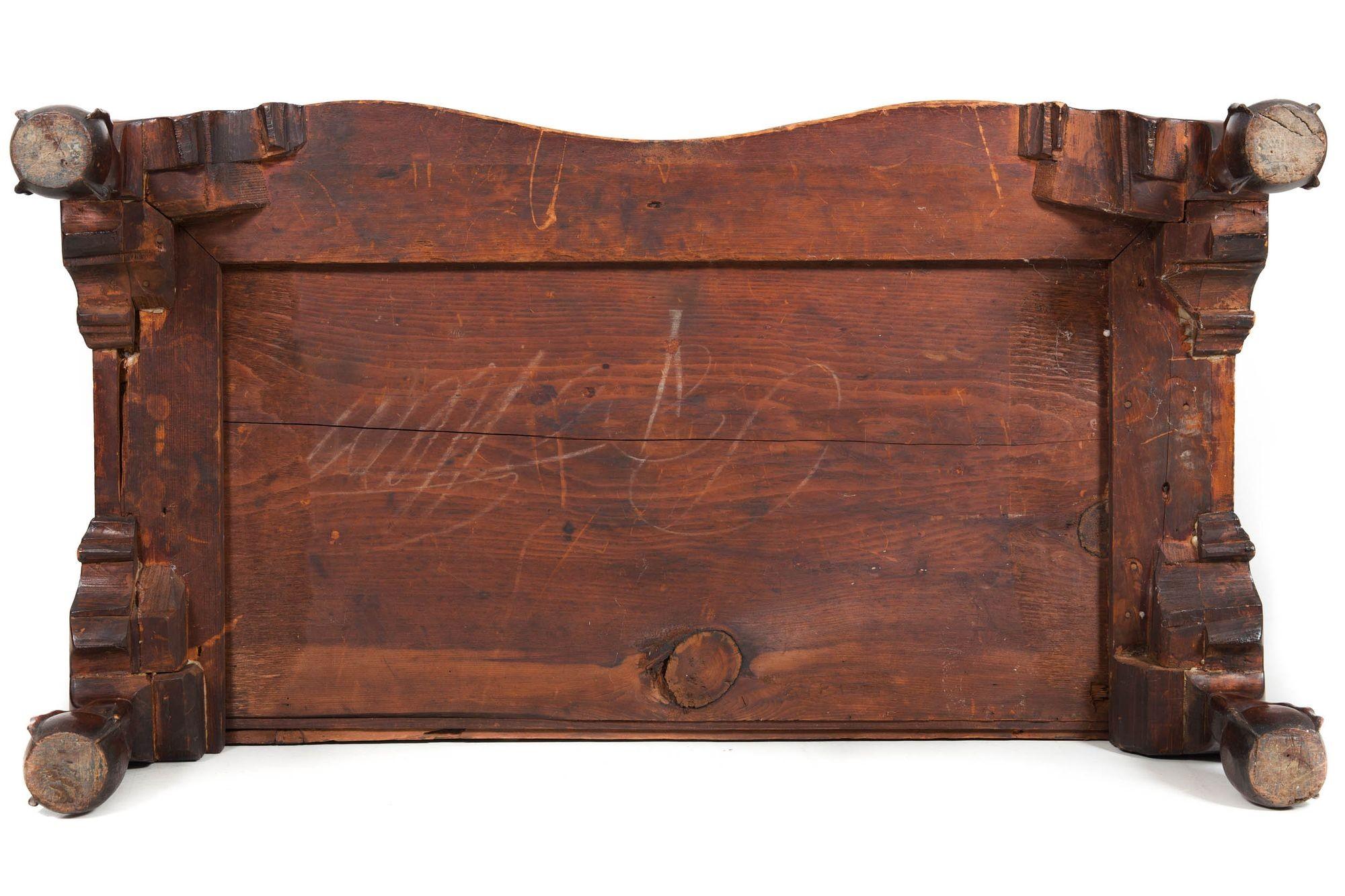 Commode serpentine en bois de bouleau de style Chippendale américain, vers 1770 en vente 7
