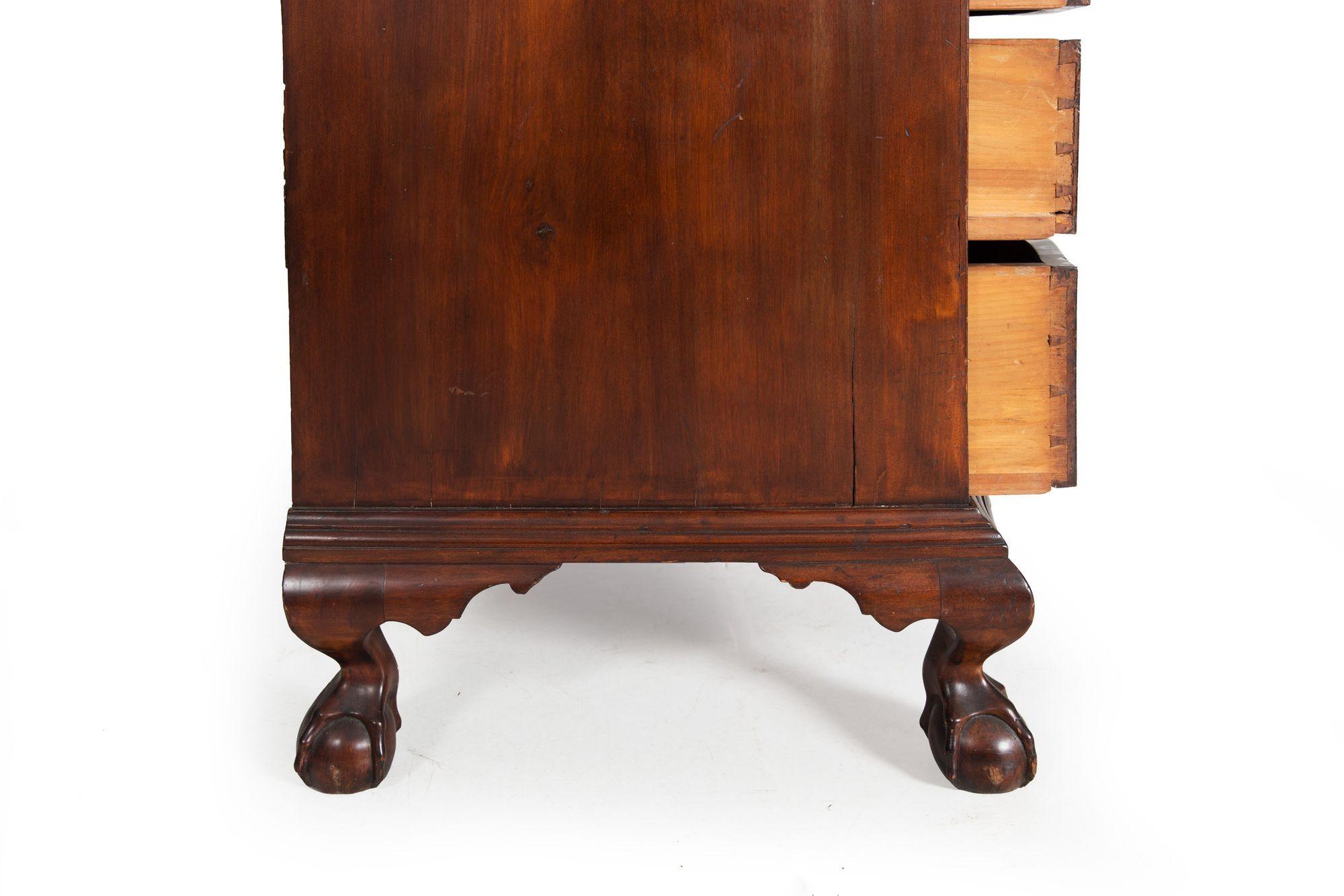 American Chippendale Birchwood Serpentine Chest of Drawers, circa 1770 For Sale 9