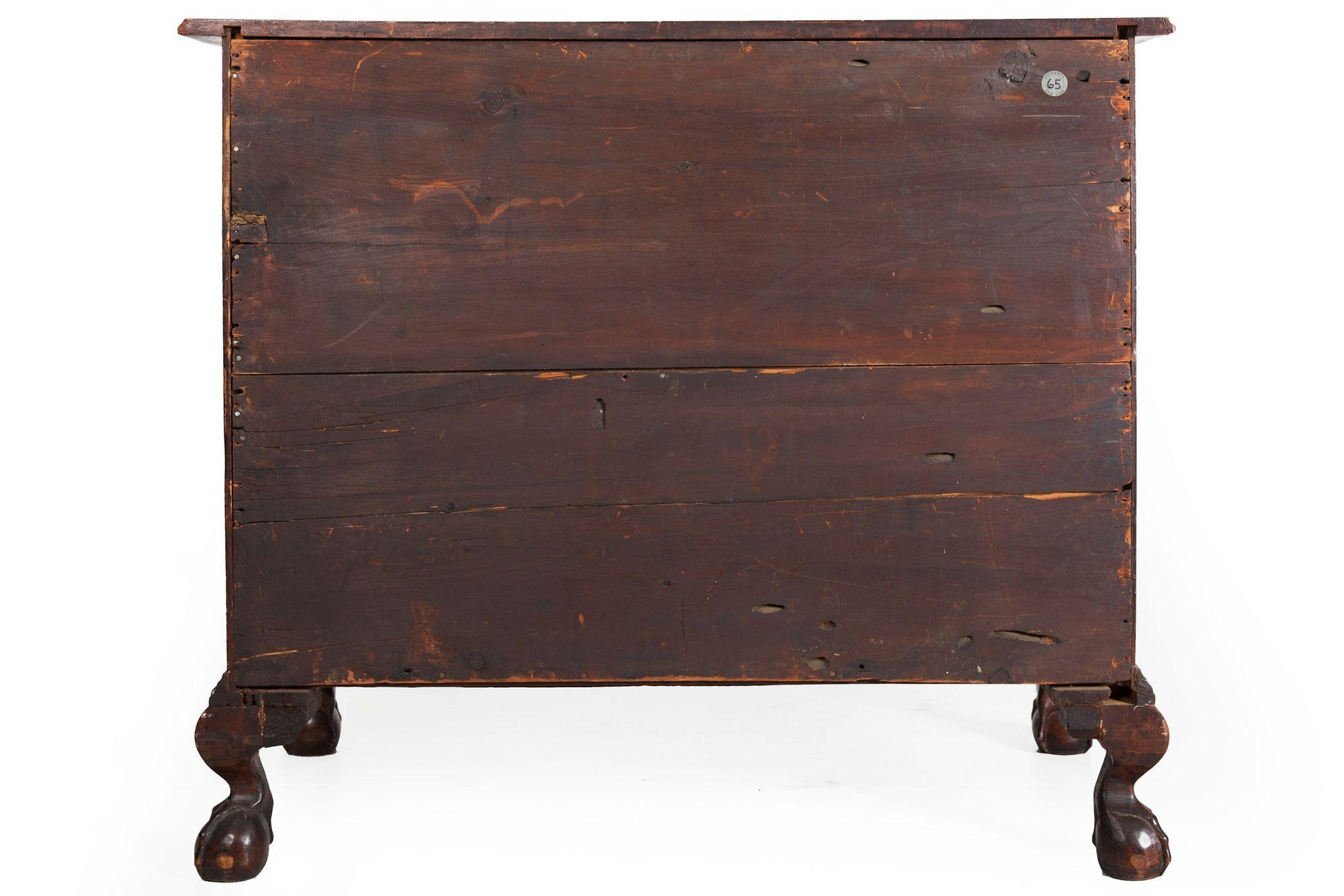 American Chippendale Birchwood Serpentine Chest of Drawers, circa 1770 In Good Condition For Sale In Shippensburg, PA