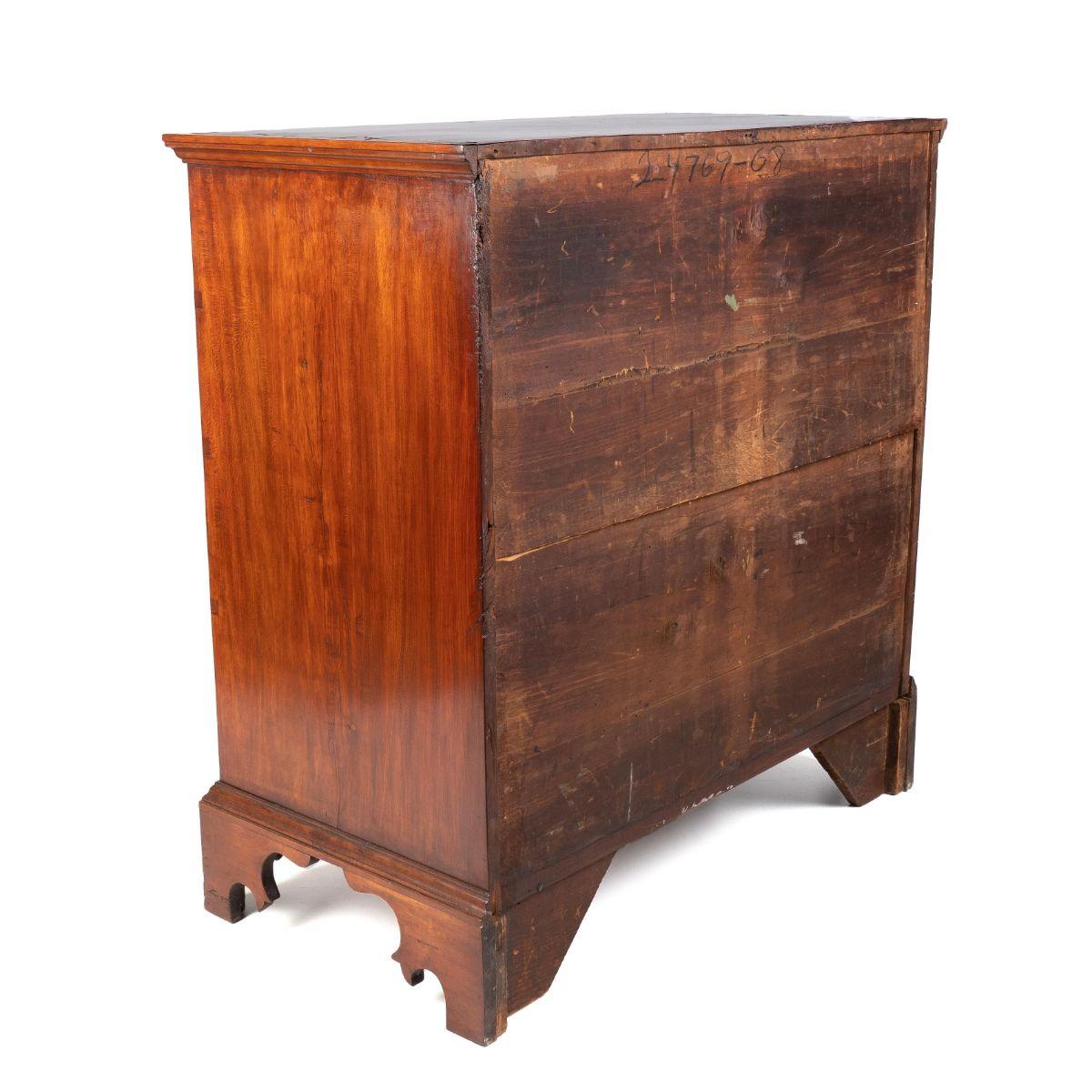 18th Century American Chippendale Cherry Chest of Drawers, 1770 For Sale