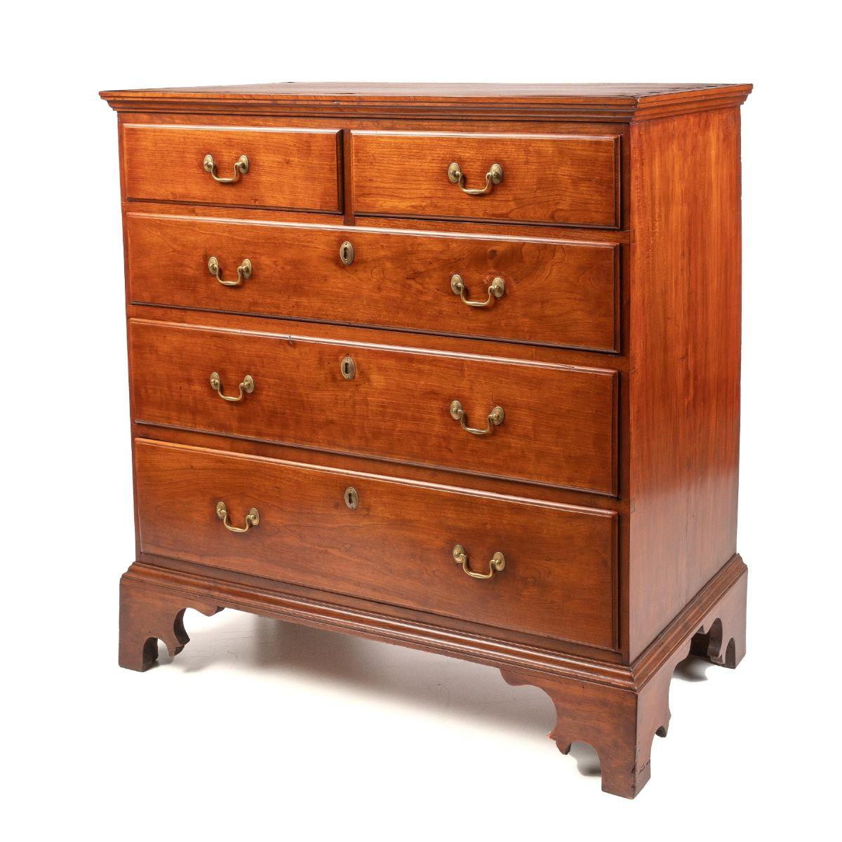 American Chippendale Cherry Chest of Drawers, 1770 For Sale 4