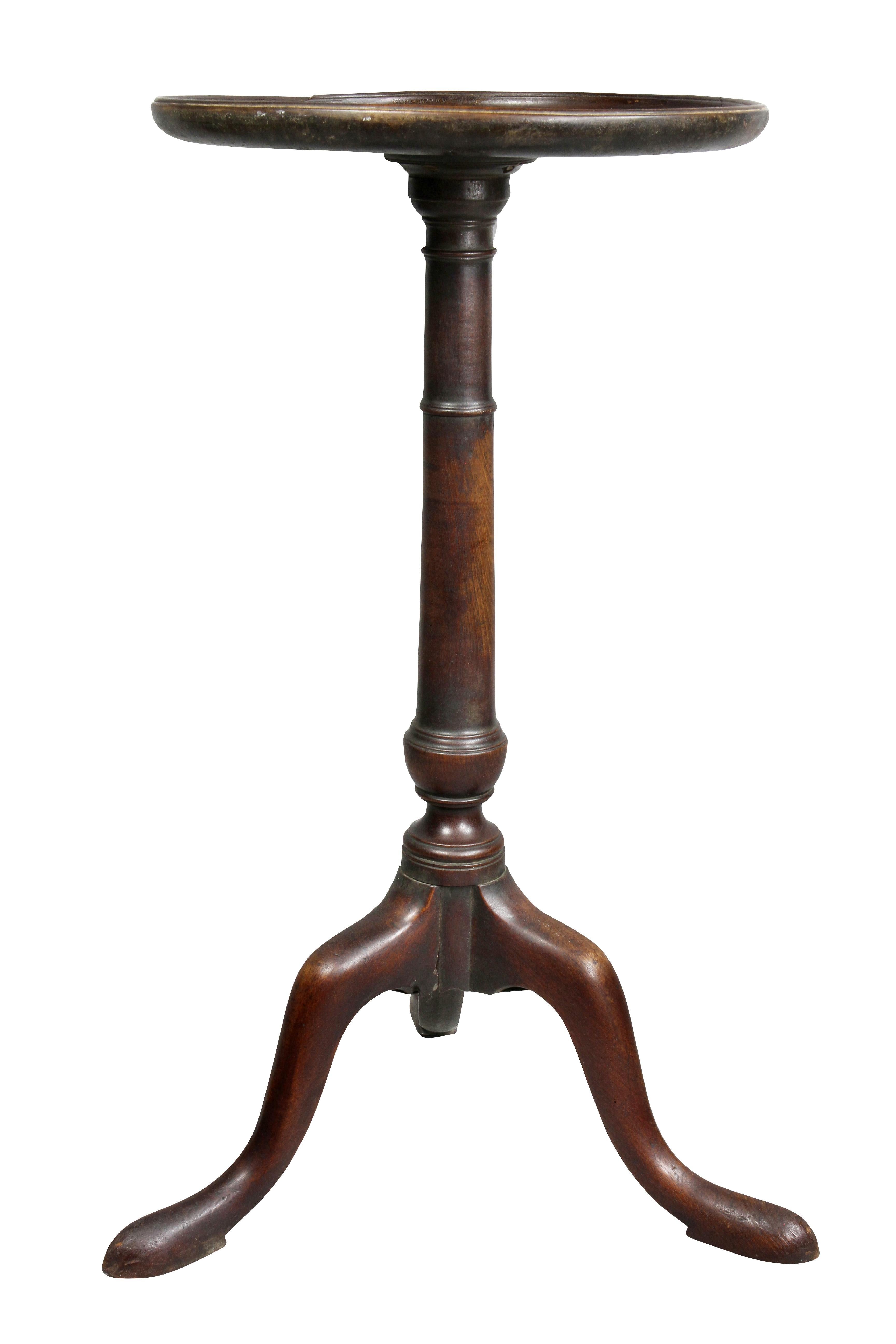 American Chippendale Mahogany Candlestand In Good Condition In Essex, MA