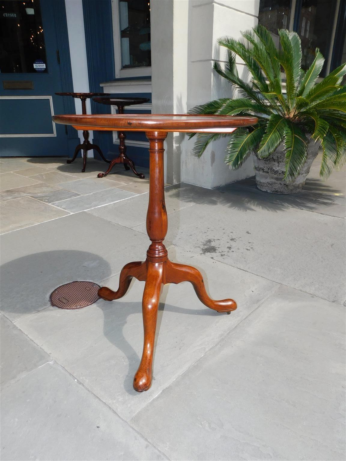 American Chippendale Mahogany Dish Top Tea Table with Slipper Feet, Circa 1760 In Good Condition For Sale In Hollywood, SC