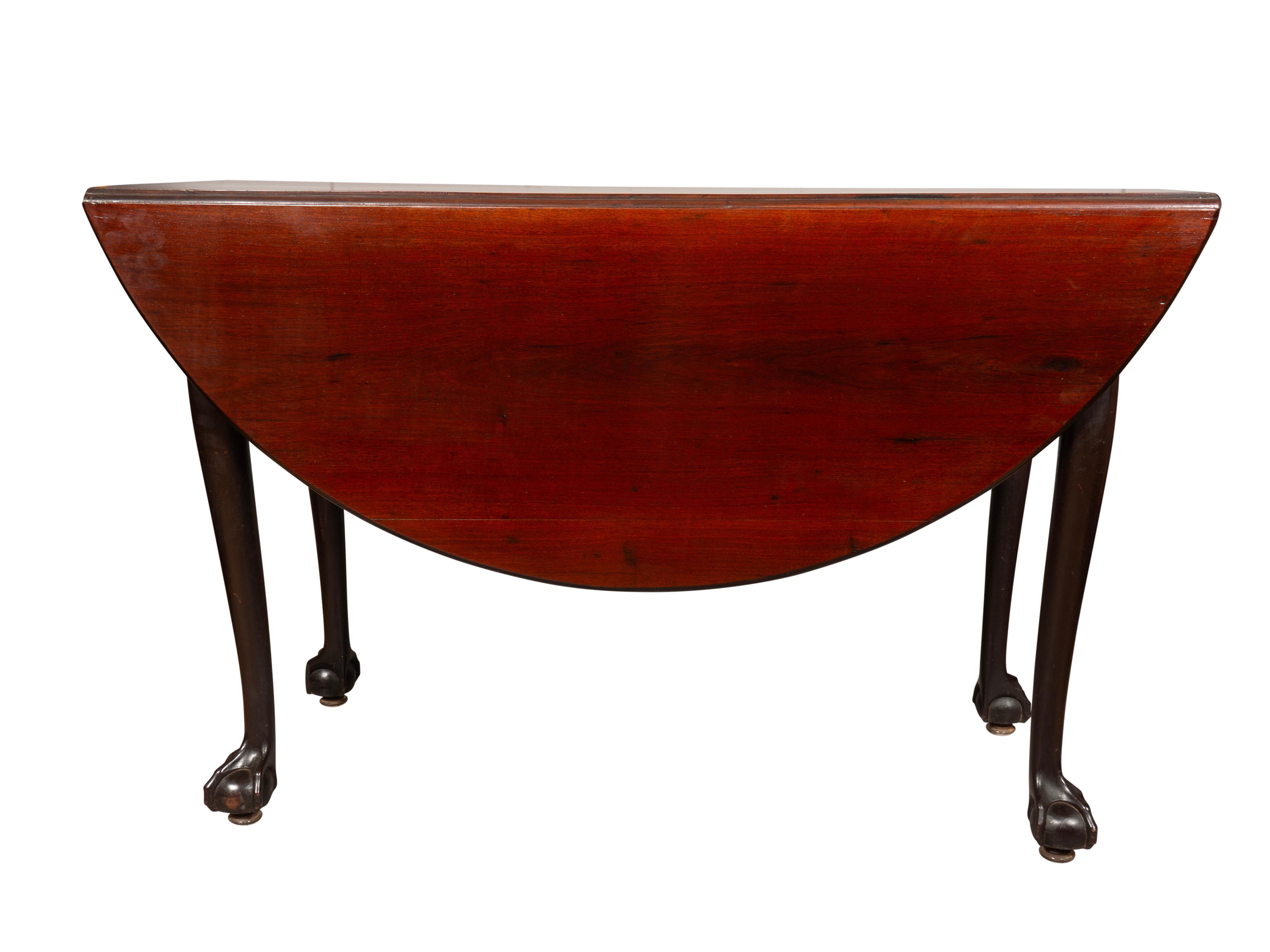 Amerikanischer Chippendale-Tisch aus Mahagoni mit Tropfenblatt im Angebot 2