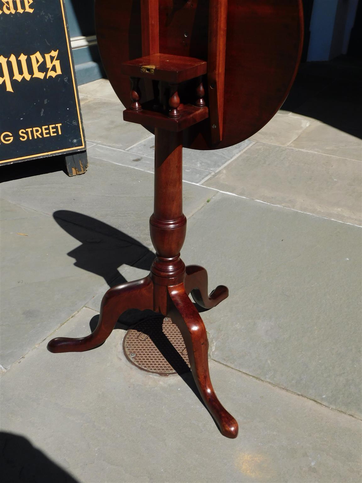 American Chippendale Mahogany Tilt Top Kettle Stand with Bird Cage, Circa 1750 For Sale 1