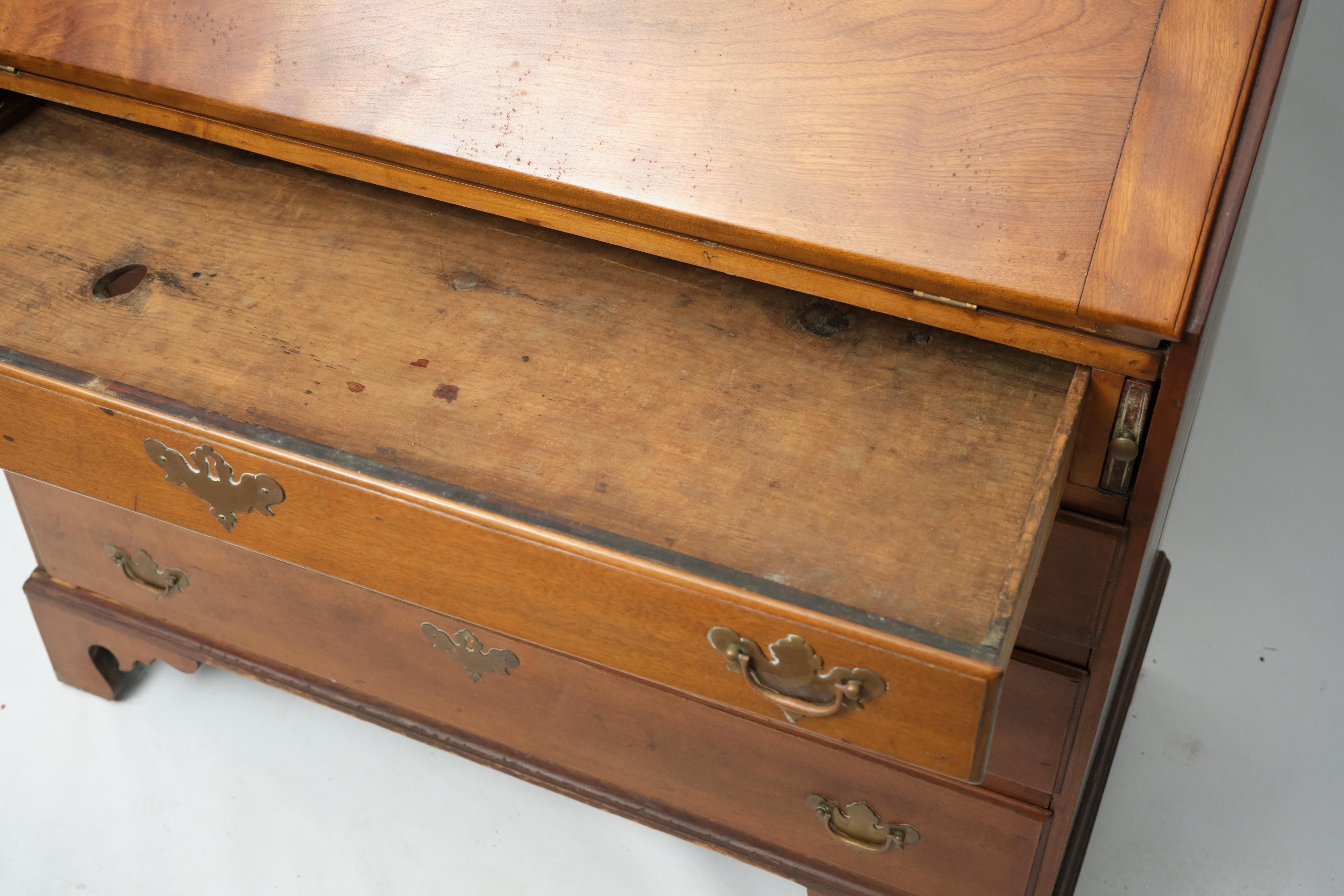 American Chippendale Maple Slant-Front Desk, Late 18th or Early 19th Century For Sale 9