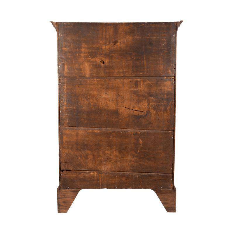 Cassettone Chippendale americano in acero con cassetto superiore diviso, 1770-80 In condizioni buone in vendita a Kenilworth, IL
