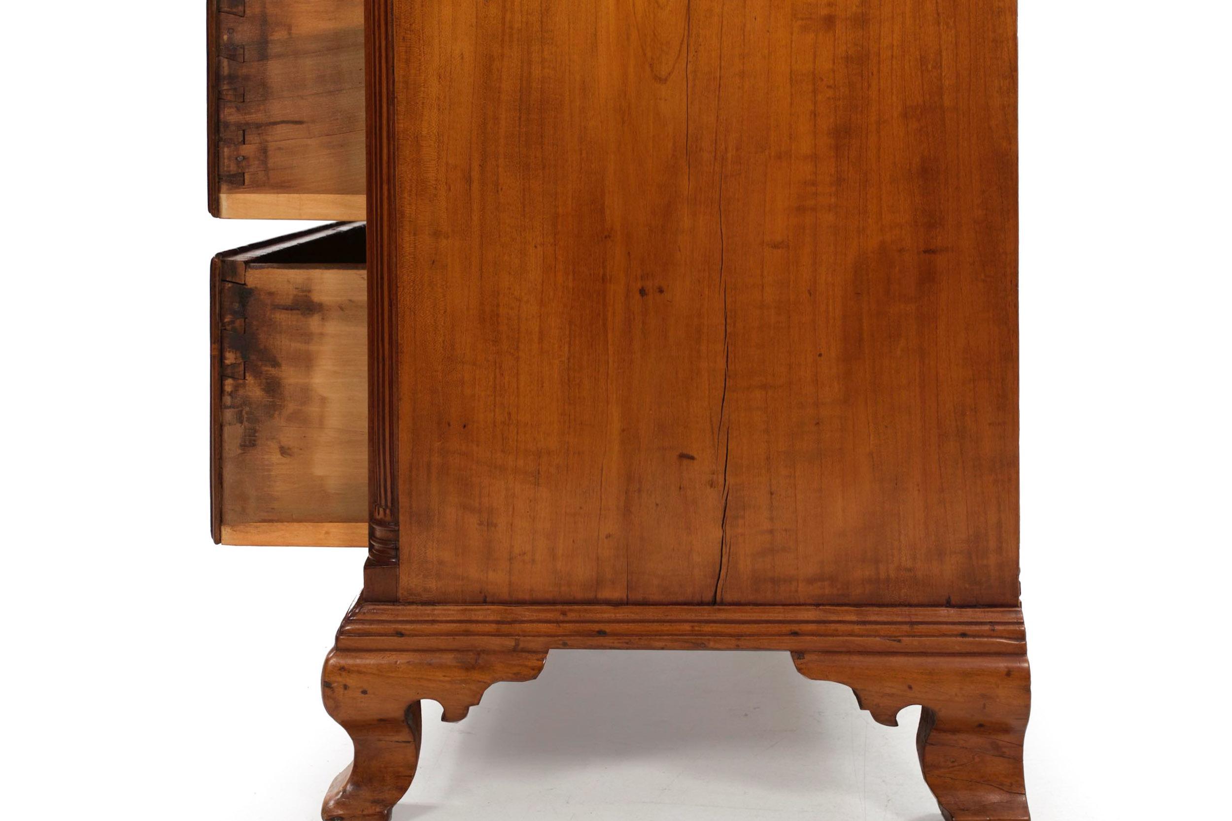 American Chippendale Tiger Maple Chest of Drawers, circa 1790 7