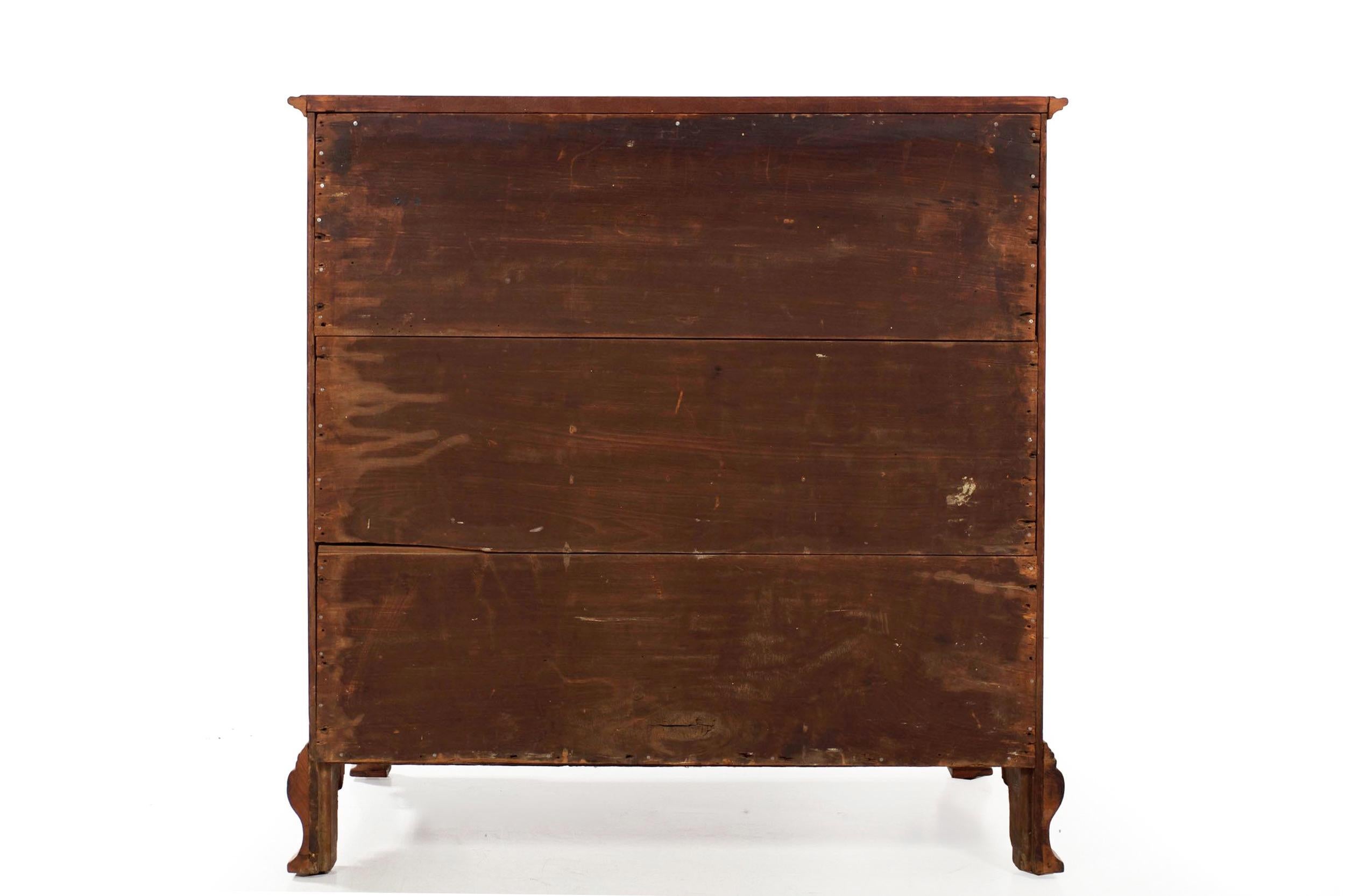 18th Century American Chippendale Tiger Maple Chest of Drawers, circa 1790