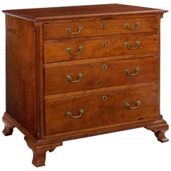 Antique American Chippendale Tiger Maple Chest of Drawers, circa 1790