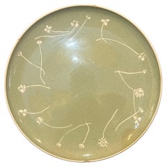 Plat en forme de trèfle blanc MCM par Russel Wright par Harkerware estampillé American Classic MCM