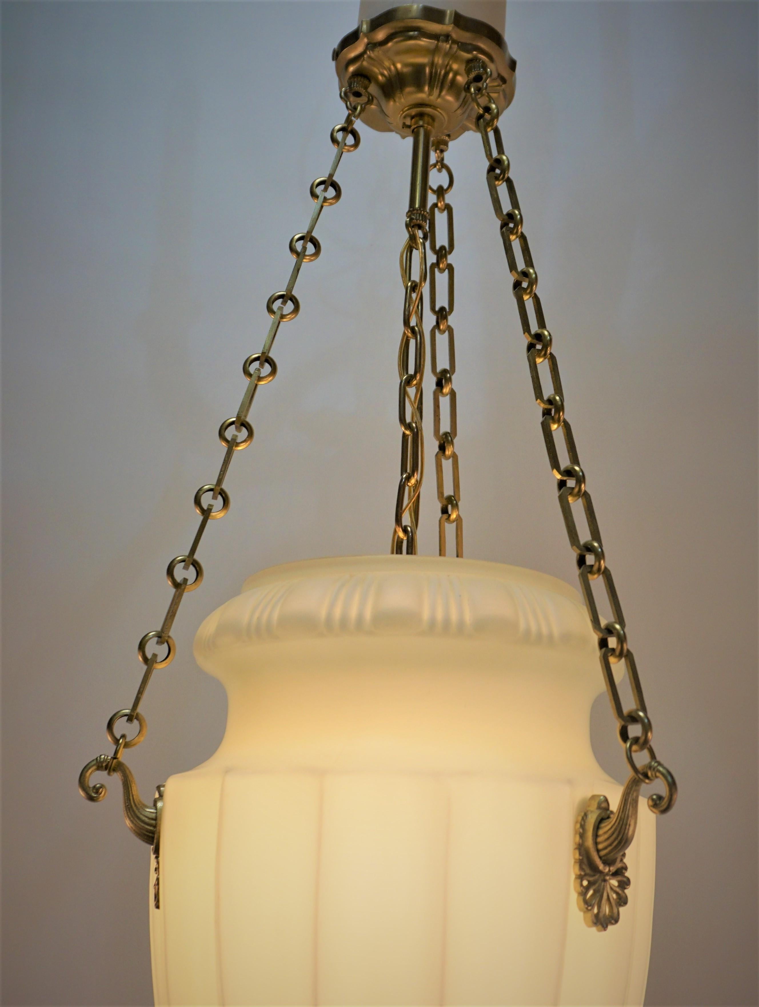 Neoclassical American Classic Urn shape Glass Chandelier For Sale