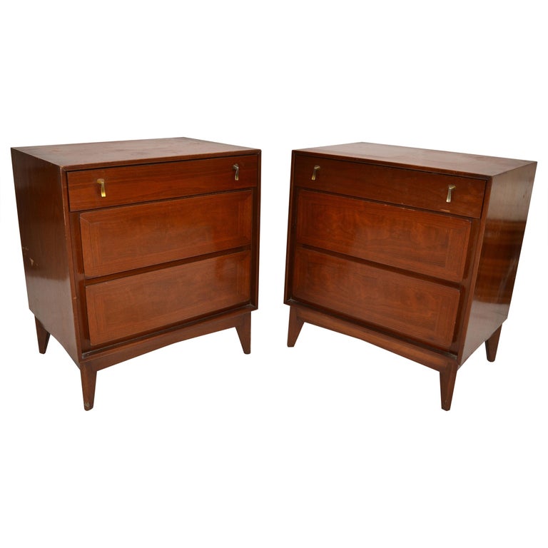 American Classic Wood Brass Night Stand Bedside Tables Mid-Century Modern - Pair For Sale