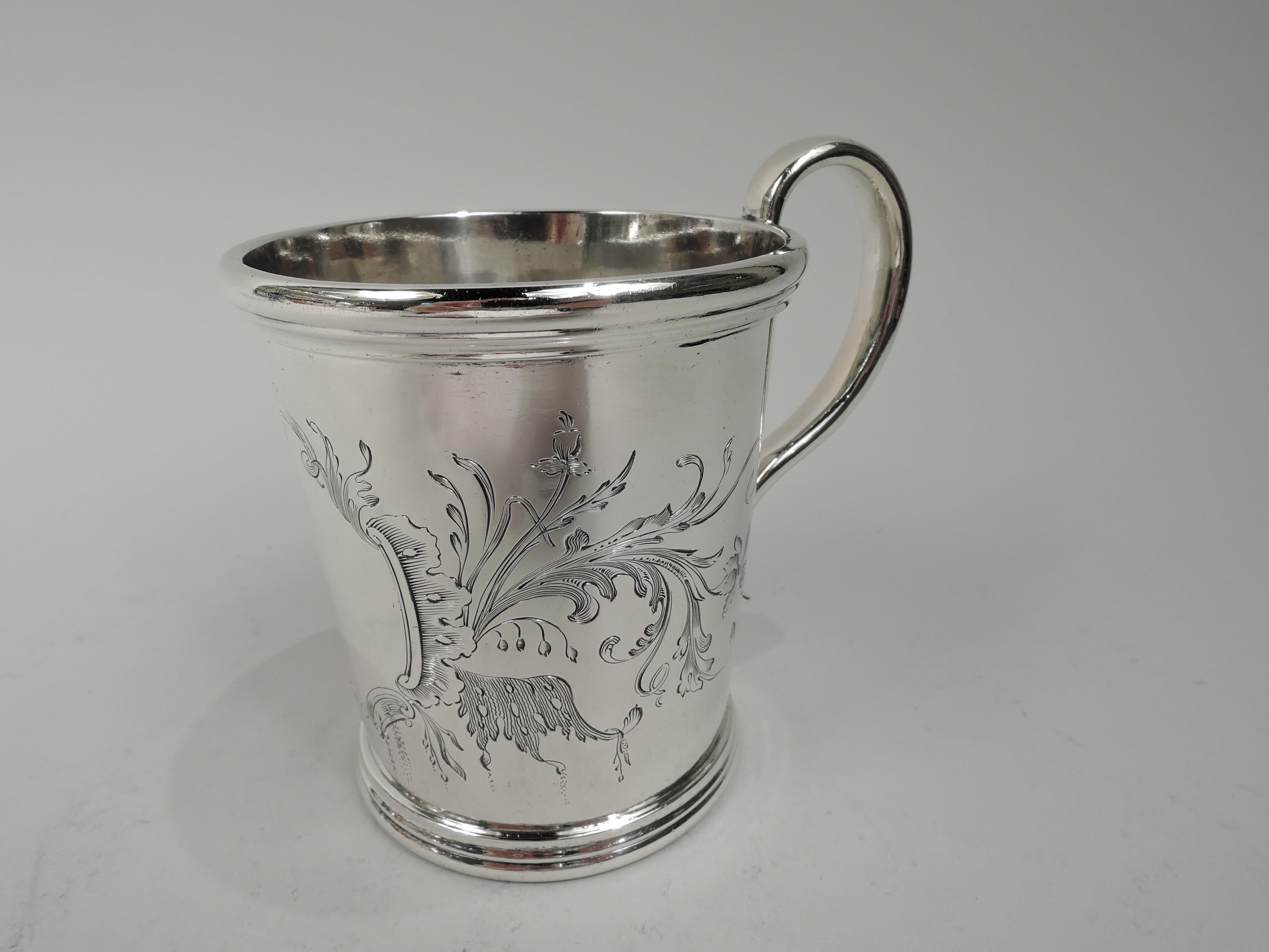American Classical Coin Silver Baby Cup by Lincoln & Reed in Boston In Excellent Condition In New York, NY