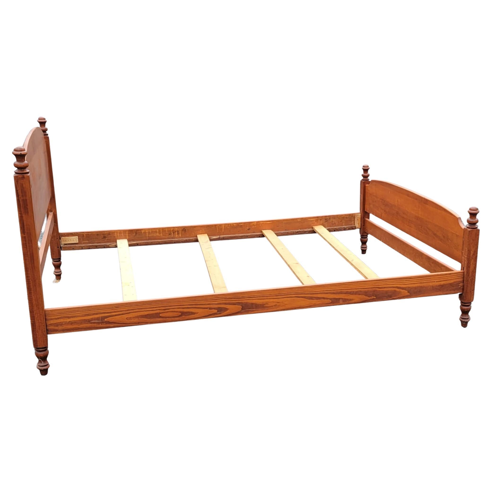 Hand-Crafted American Classical Colonial Style Maple Full Size Bedstead