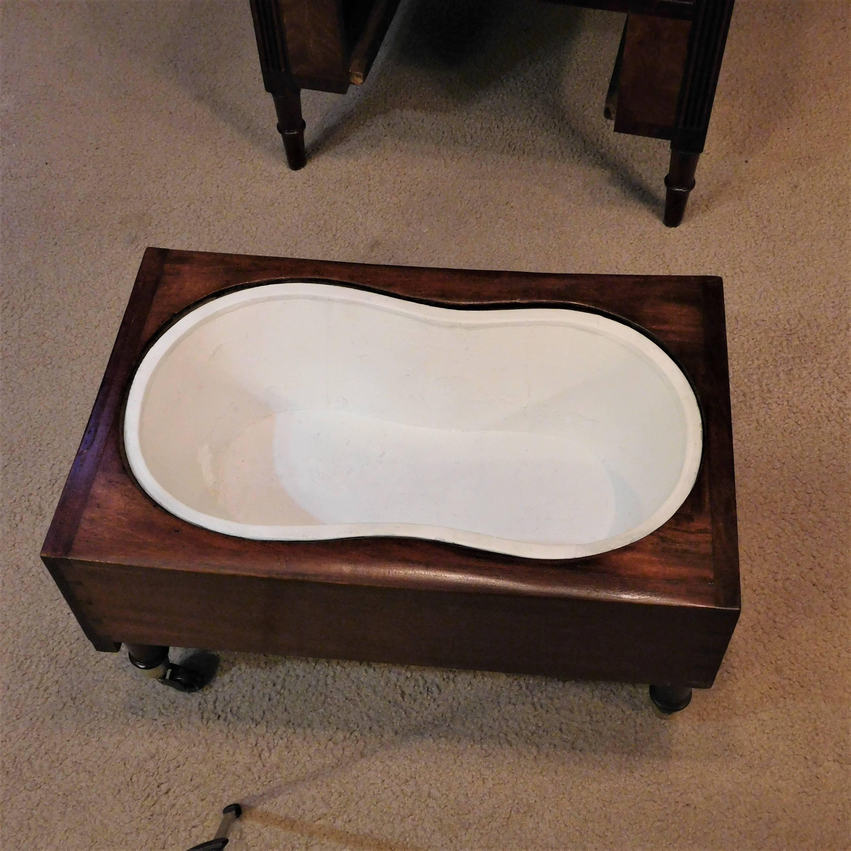 American Classical Commode and Wash Stand, Baltimore, circa 1820 For Sale 2