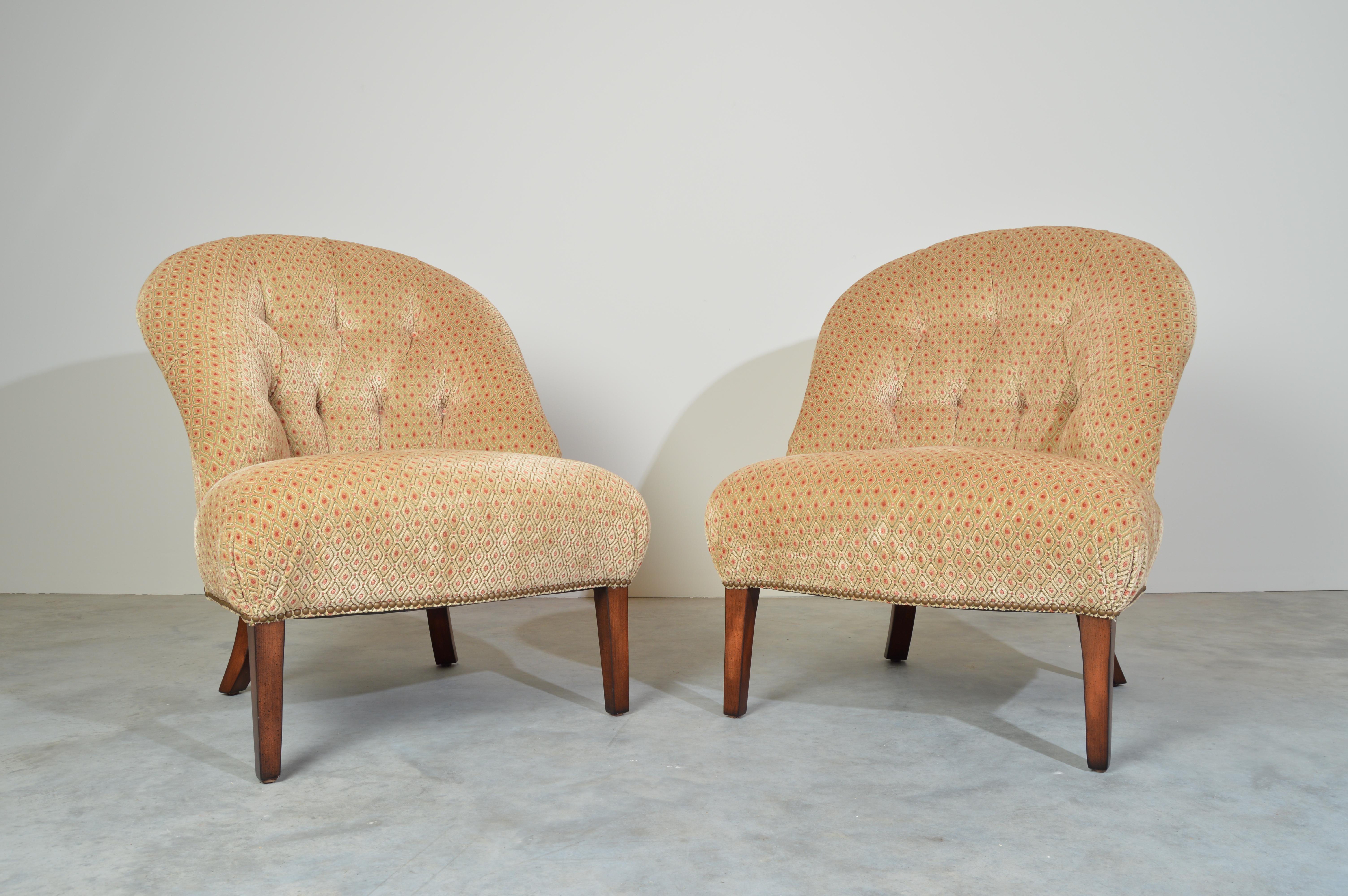 A quality pair of American Classical Edward Ferrell tufted slipper/lounge chairs, having beautifully patterned upholstery.
Excellent overall condition. Well maintained, solid, clean and ready for use.