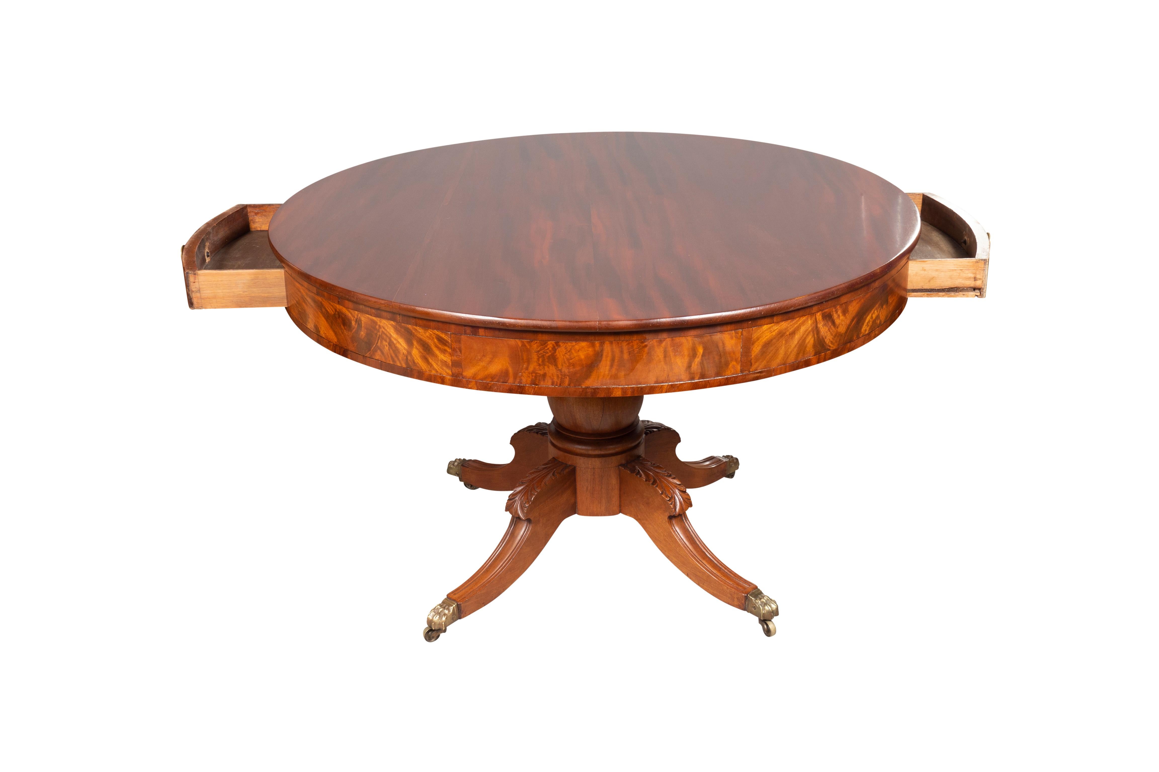 Early 19th Century American Classical Mahogany Drum Table For Sale