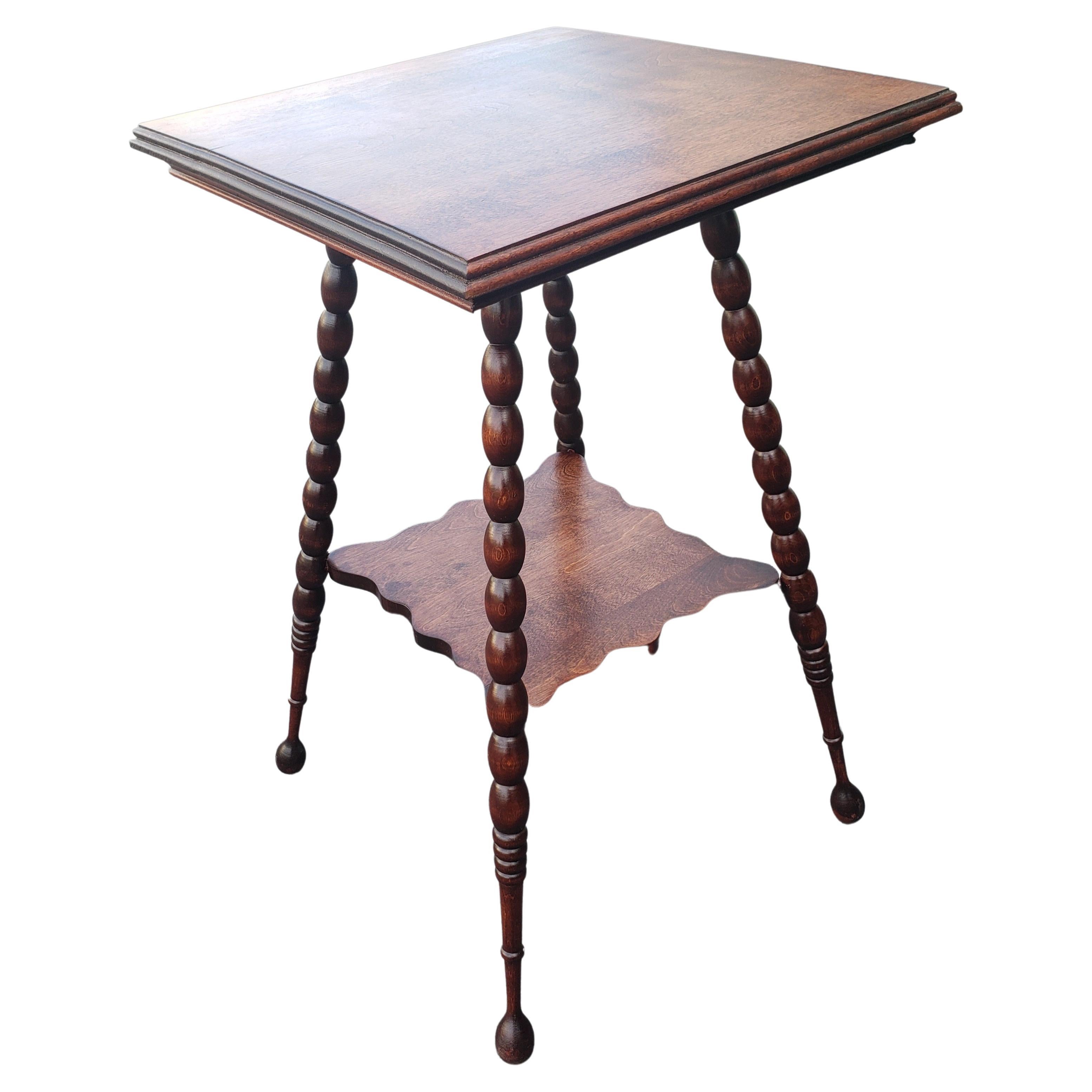 American Classical Solid Cherry Bobbing Legs Parlor, Occasional Table, C 1940s In Good Condition In Germantown, MD
