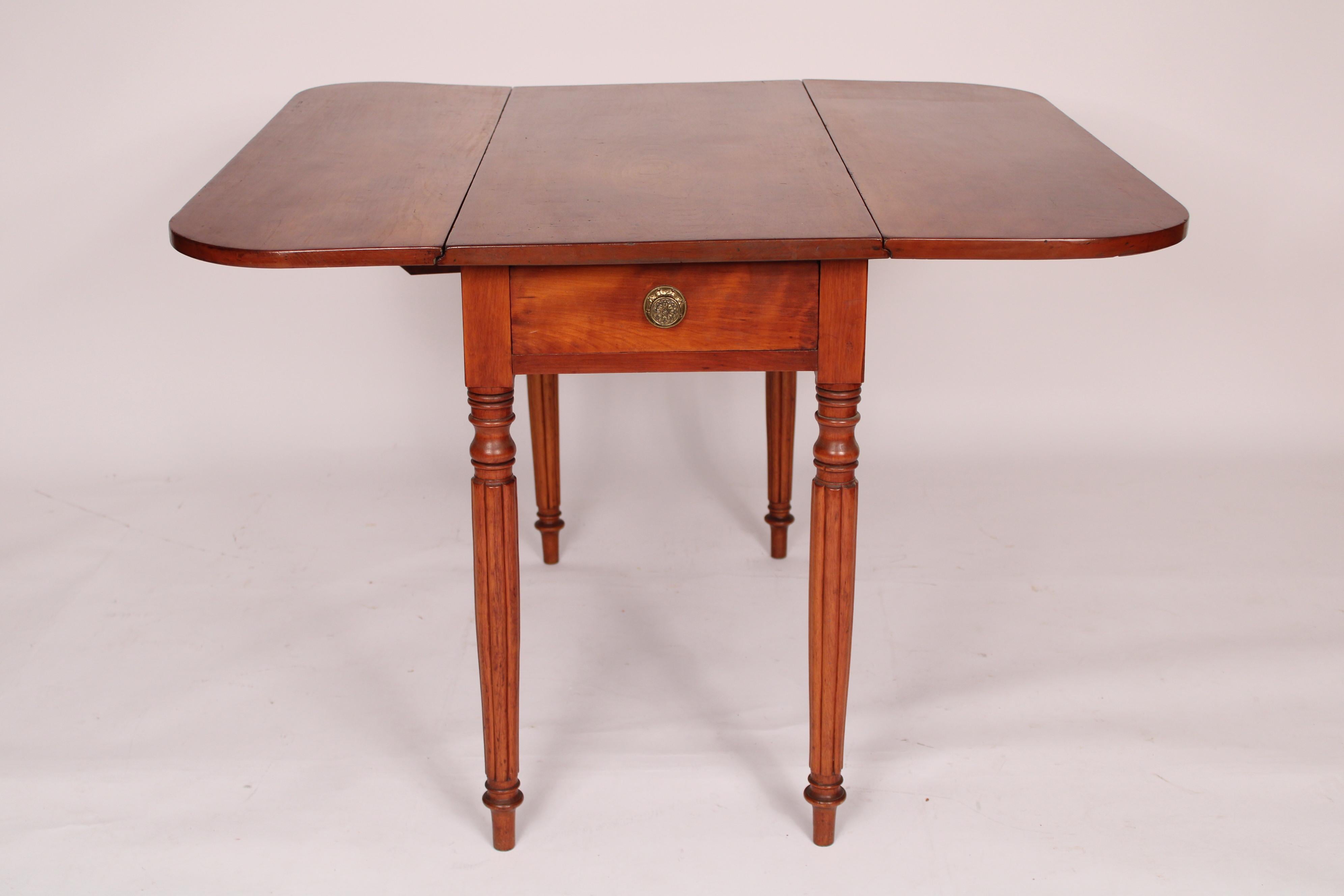 19th Century American Classical Style Cherry Wood Drop Leaf Table