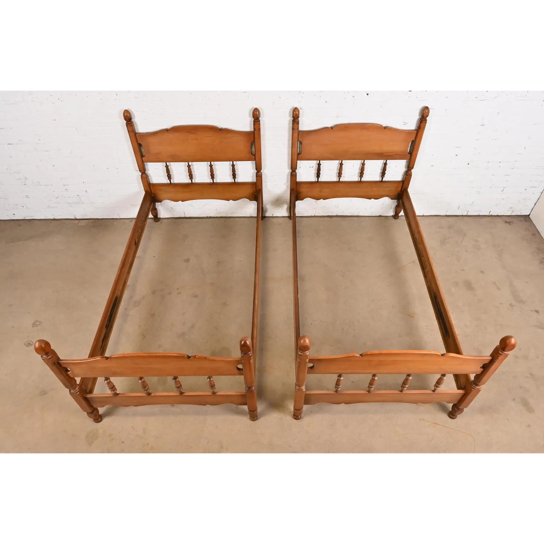 American Colonial Carved Cherry Wood Twin Size Spindle Beds by Empire Furniture For Sale 2