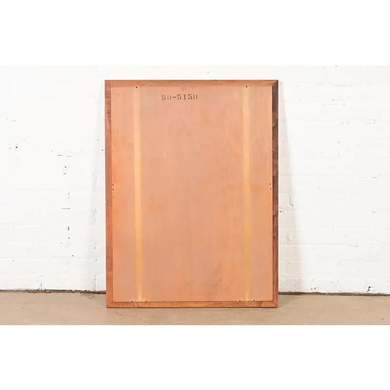 American Colonial Carved Maple Framed Wall Mirror, Circa 1970s For Sale 5