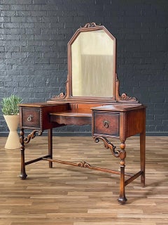 American Colonial Mahogany Vanity Desk