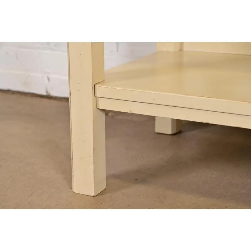 American Colonial Maple Sideboard Buffet Server or Console Table For Sale 8