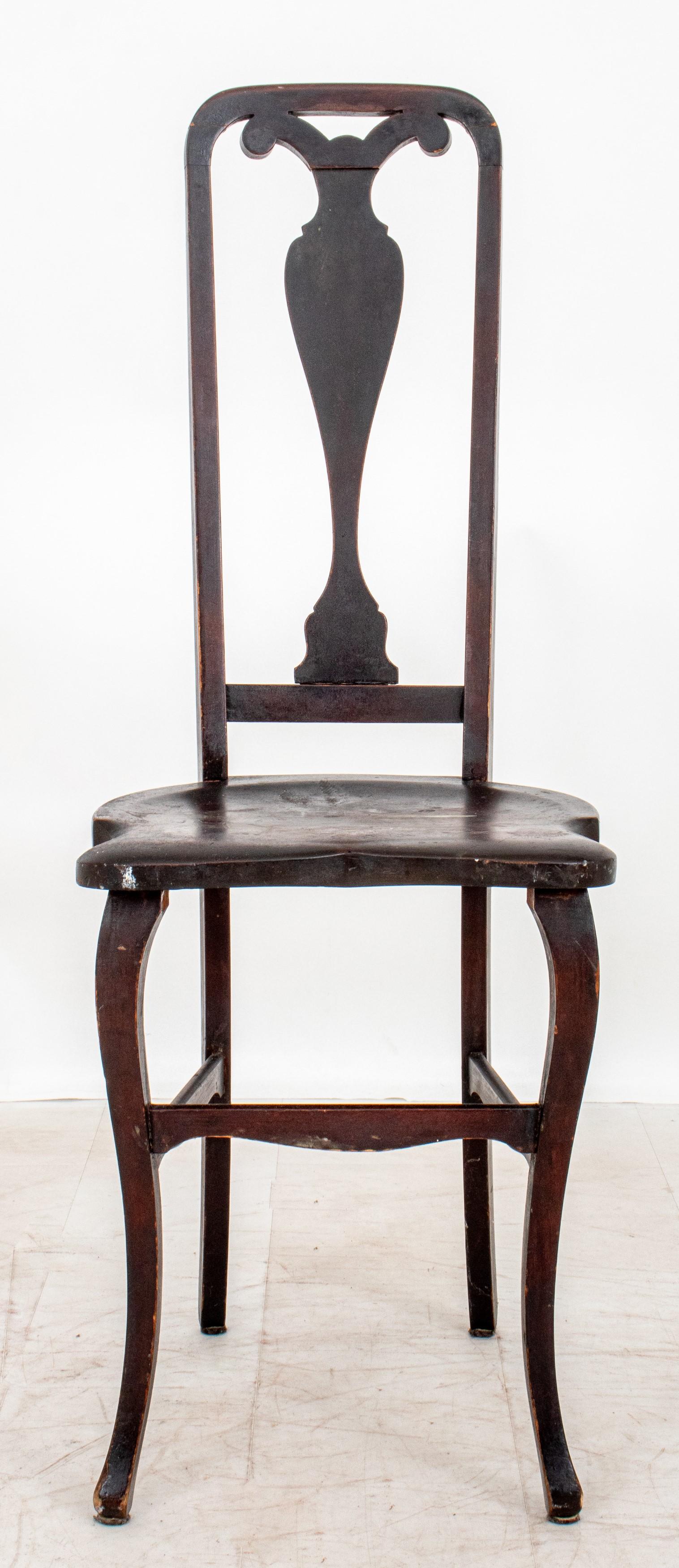 American Colonial Revival Hall Chair, ca. 1900 In Good Condition For Sale In New York, NY