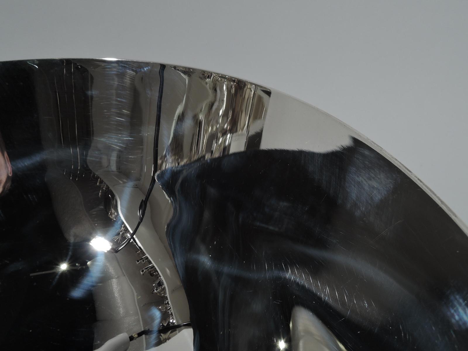 Schale aus Sterlingsilber im amerikanischen Kolonialstil von Tiffany (Colonial Revival)