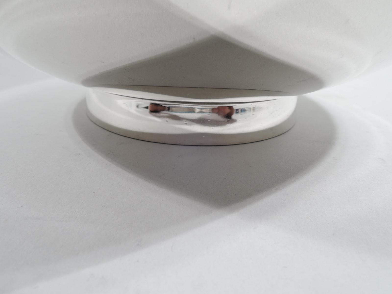 Amerikanische Schale aus Sterlingsilber von Tiffany aus der amerikanischen Kolonialzeit (Colonial Revival)