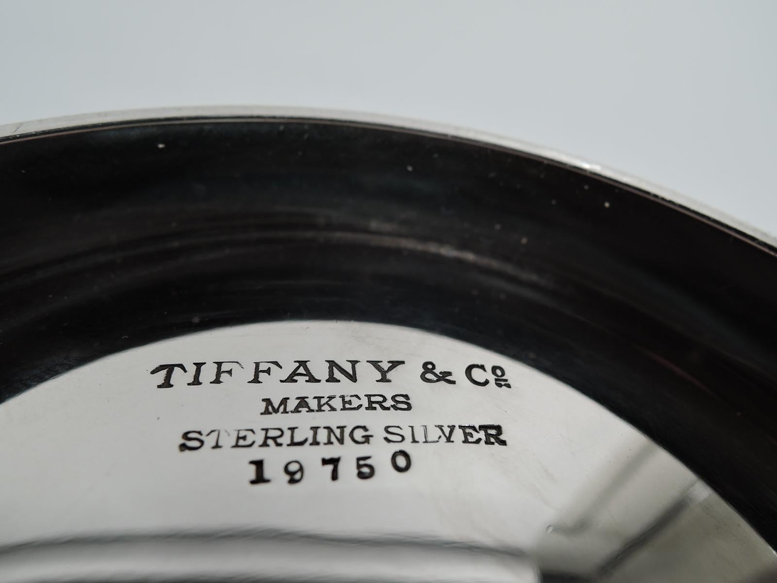 Schale aus Sterlingsilber im amerikanischen Kolonialstil von Tiffany 1
