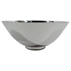 Amerikanische Schale aus Sterlingsilber von Tiffany aus der amerikanischen Kolonialzeit