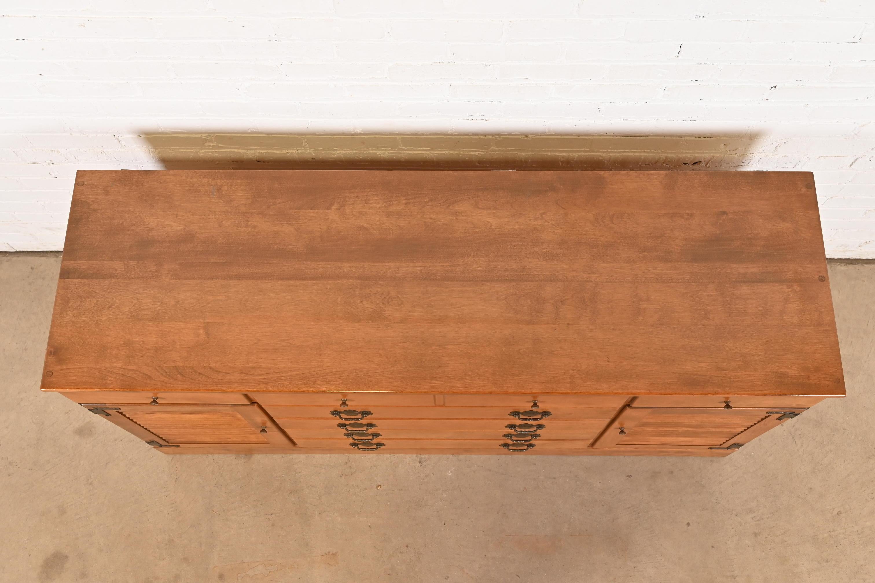 American Colonial Solid Maple Eleven-Drawer Dresser or Credenza, 1970s For Sale 4