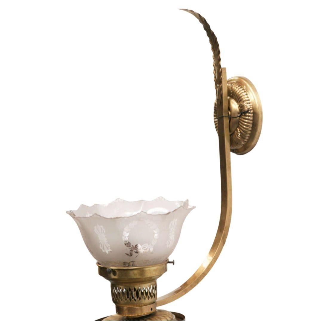 American Colonial Style Brass Wall Sconce For Sale 7