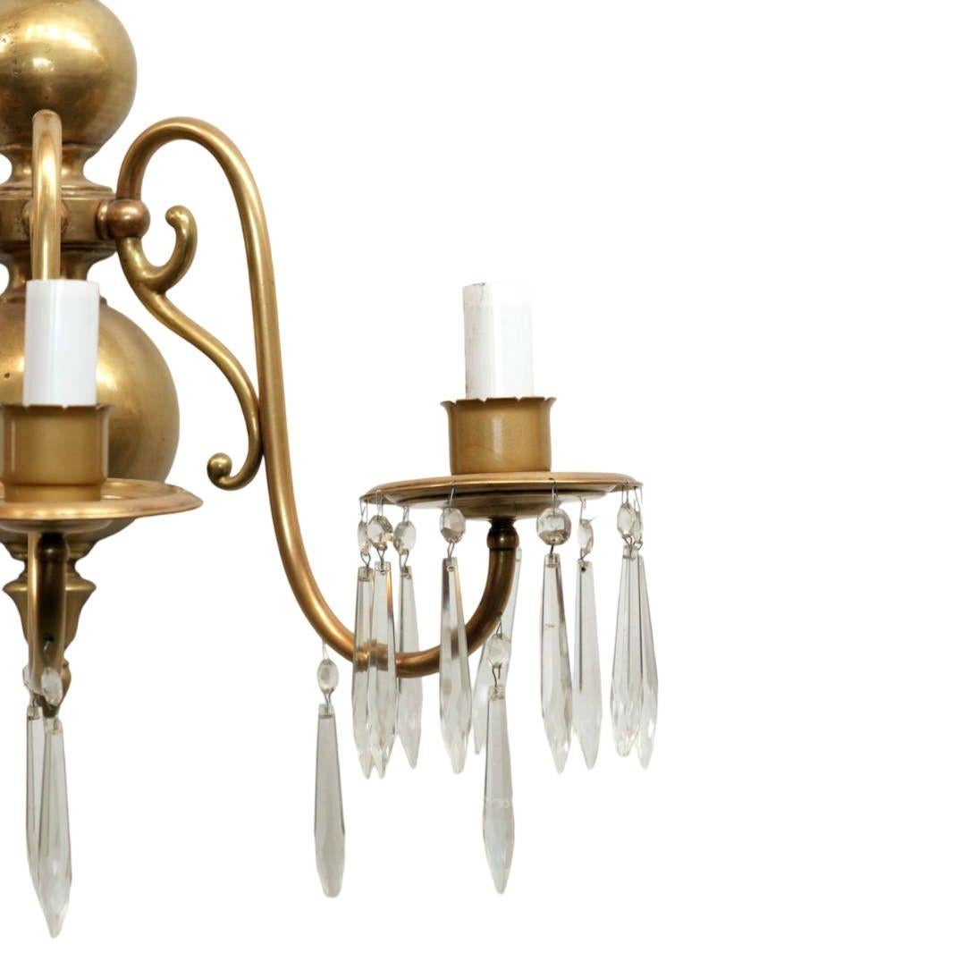 Mid-20th Century American Colonial Style Brass Wall Sconce For Sale