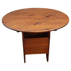 American Colonial Style Pine Round Tilt Top Tavern Chair Table