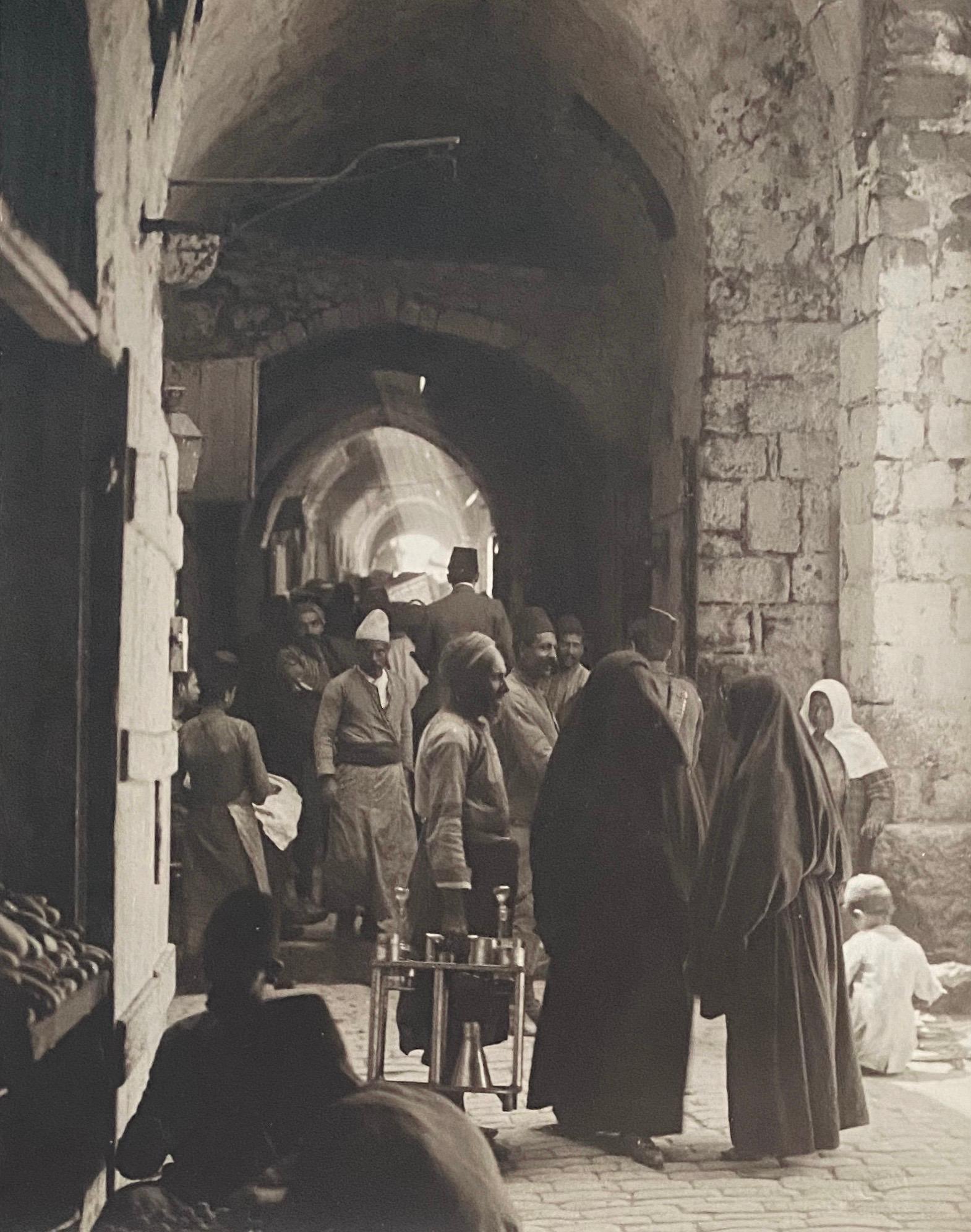 Grande photo albumen vintage - Via Dolorosa In Station Of The Bross Jérusalem