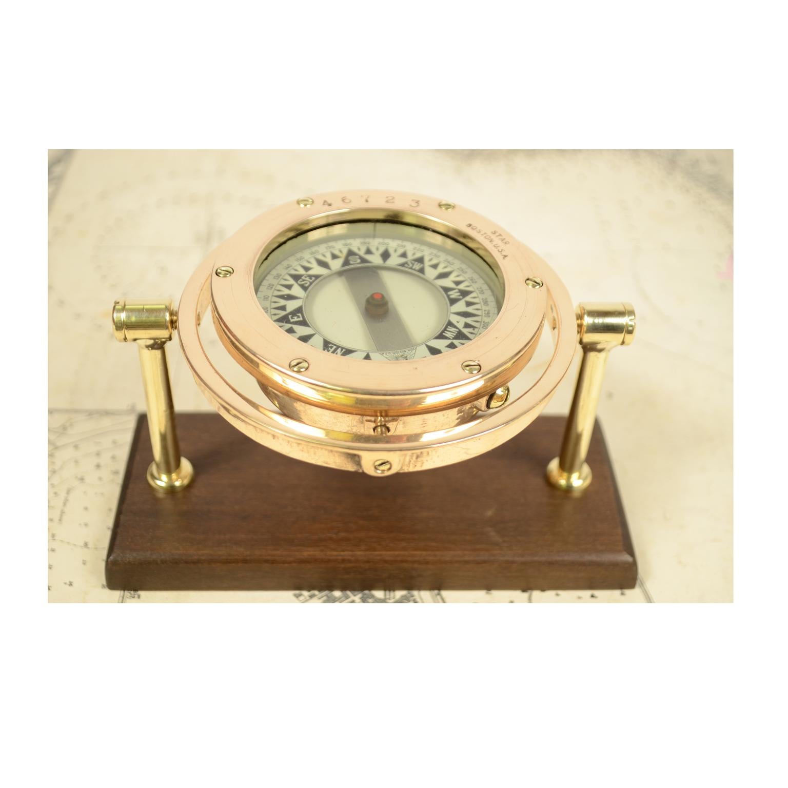 American Compass from the Early 1900s Brass with Wooden Box 6