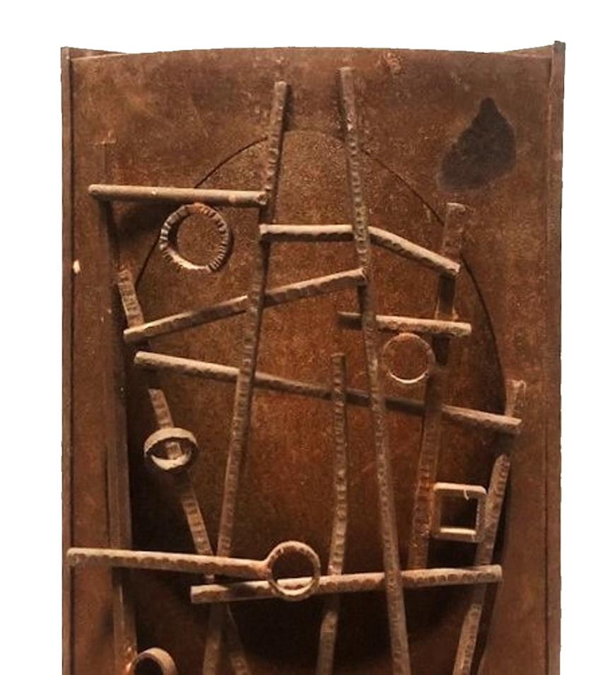 American Contemporary  Brutalism 
Abstract Sculpture
Iron
ca. 1970s

DIMENSIONS
Height: 13.5 inches                           
Width: 8.25 inches                          
Depth: 4.25 inches

ABOUT
This striking iron table sculpture captures the