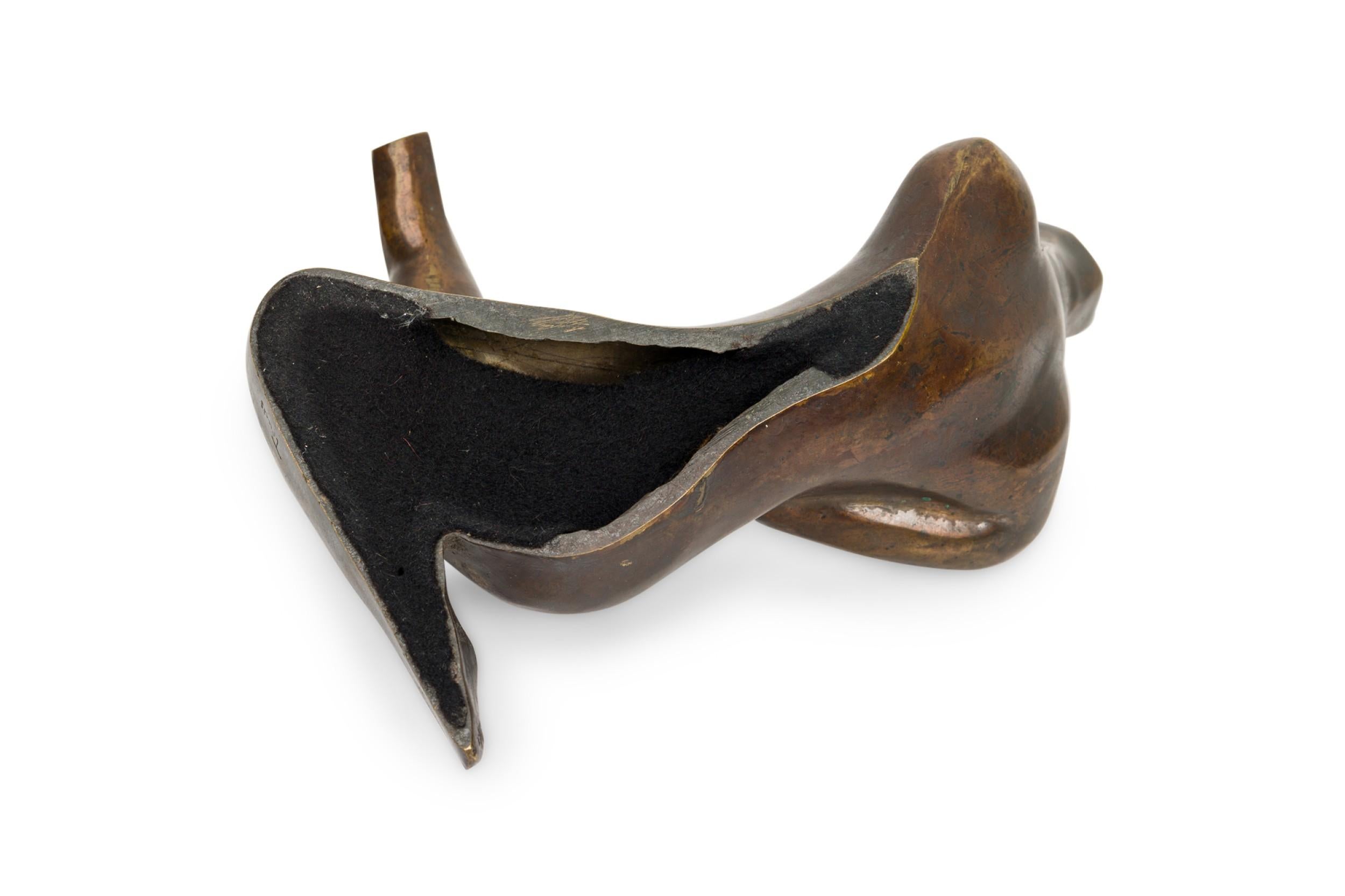 Sculpture masculine contemporaine en bronze AM Contemporary en vente 1
