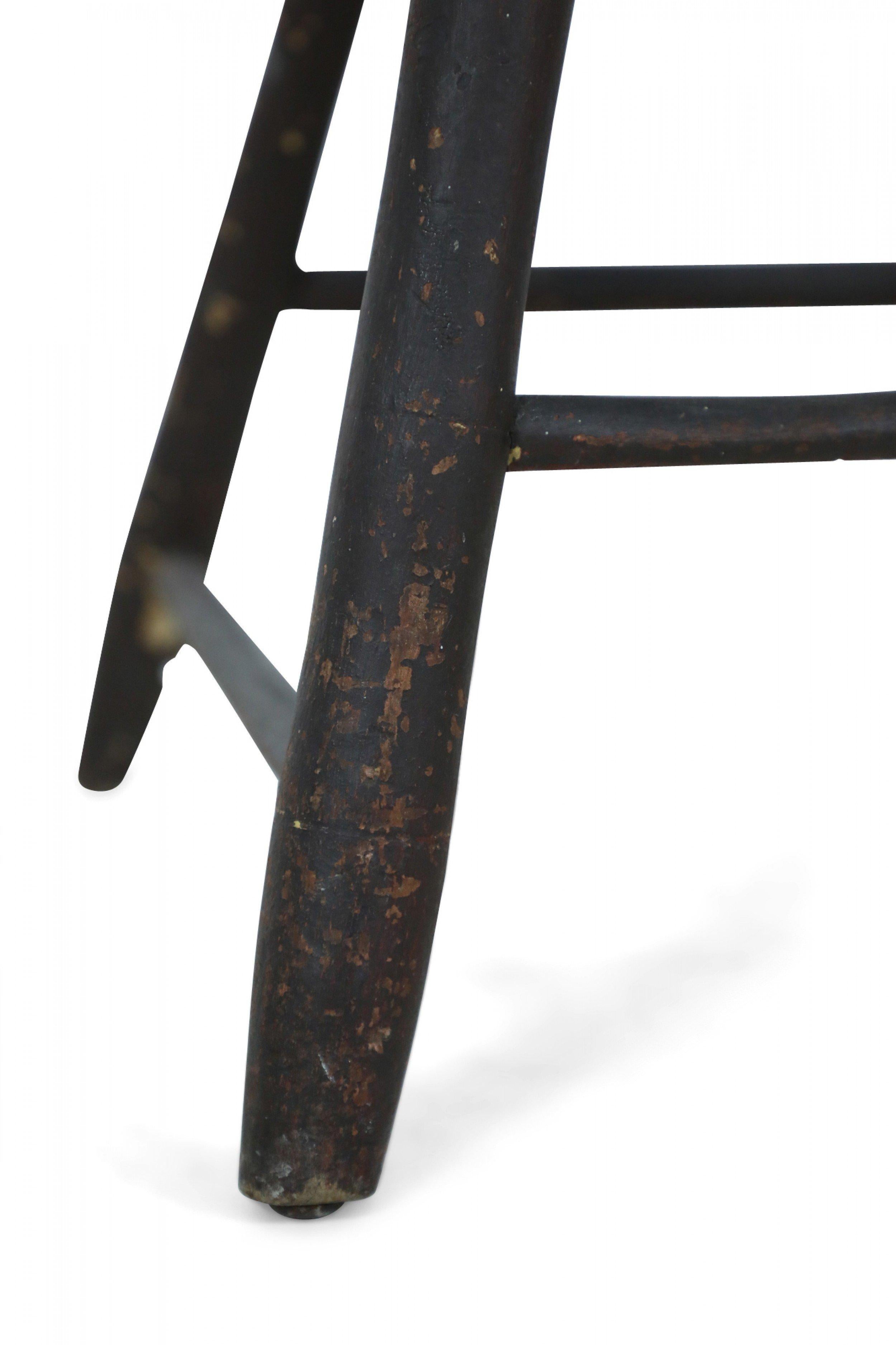 Wood American Country Child Sized Dark Brown Painted Windsor Chair For Sale