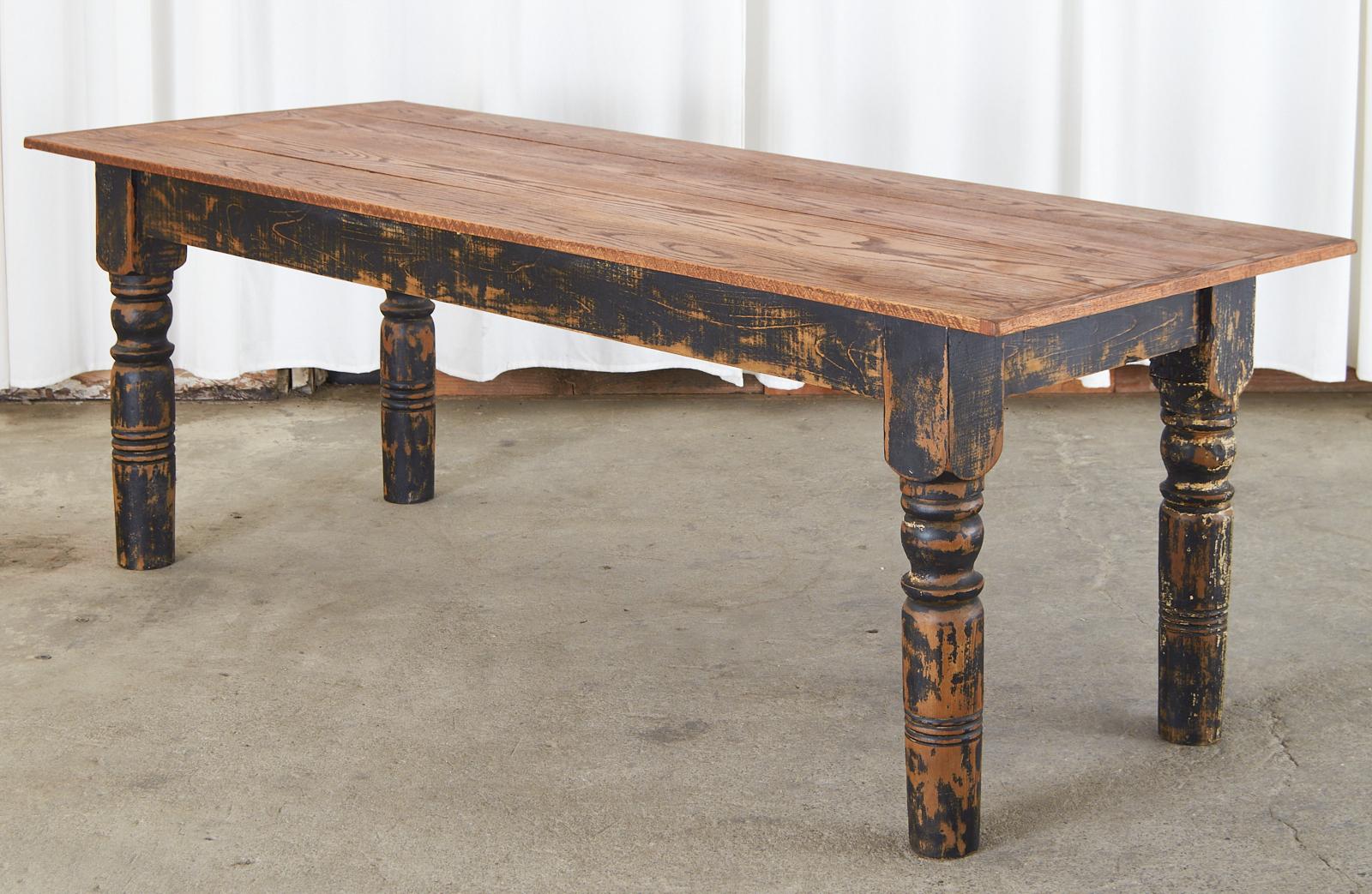 American Country Reclaimed Oak Pine Farmhouse Dining Table In Good Condition In Rio Vista, CA