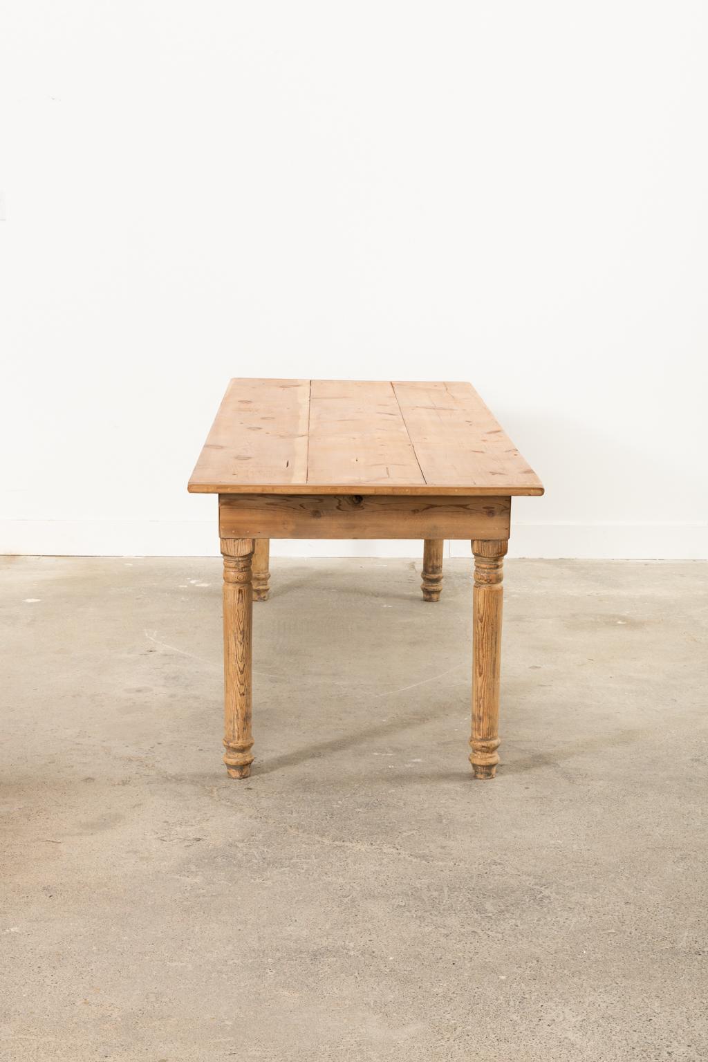 American Country Reclaimed Pine Farmhouse Dining Table 7