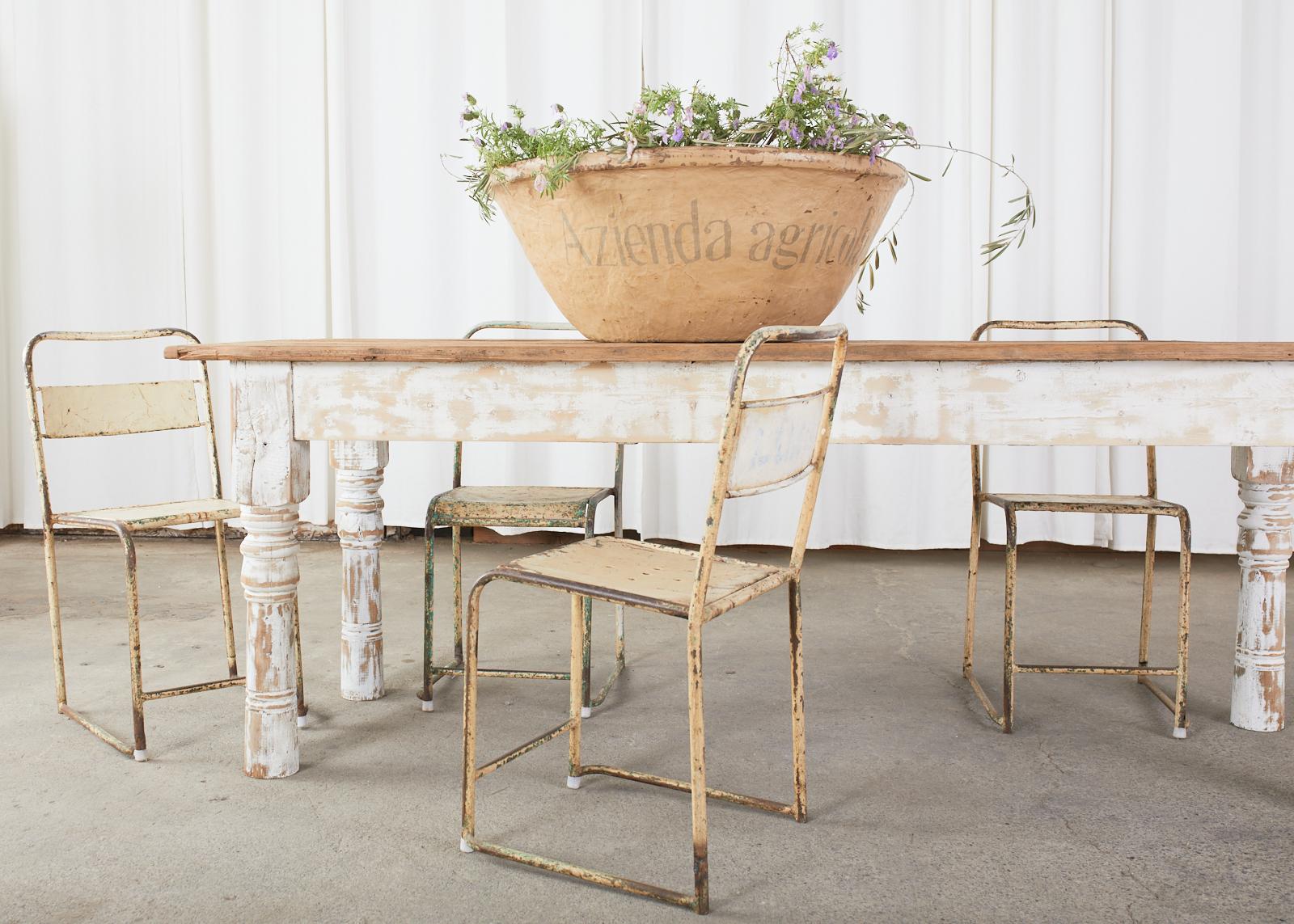 Table de salle à manger de ferme en pin de récupération américaine en vente 6