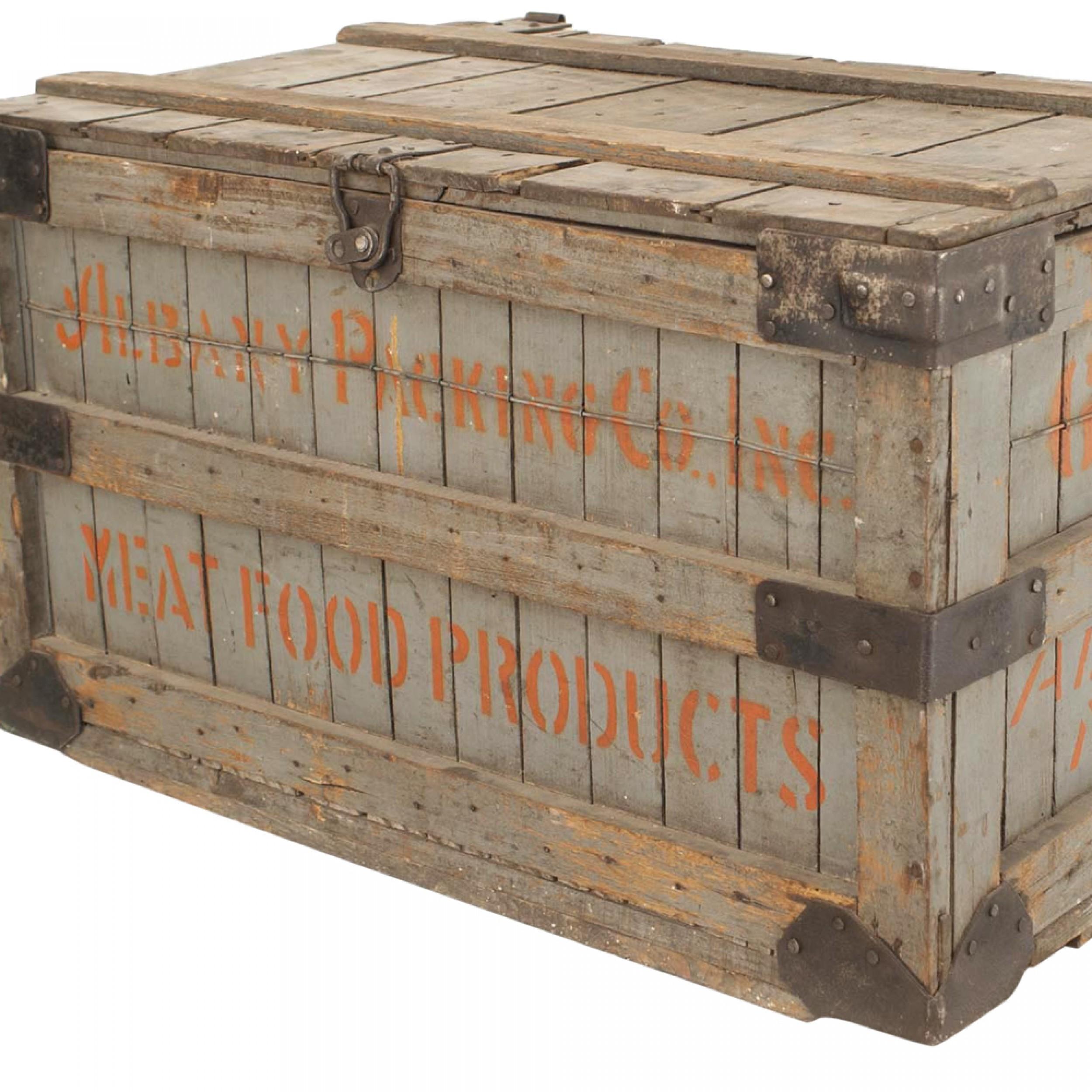 American Country Slat Trunk In Good Condition For Sale In Queens, NY