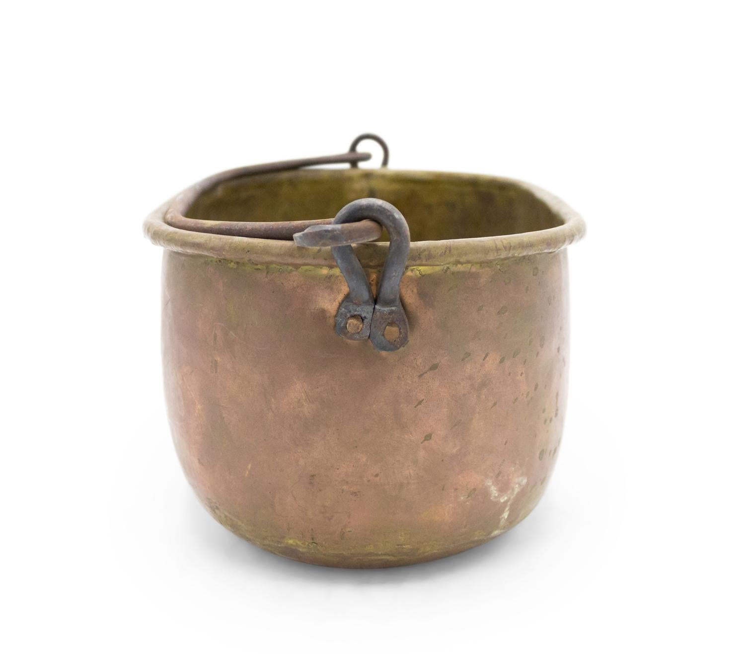 American Country Style Brass Oval Pot In Good Condition For Sale In Queens, NY