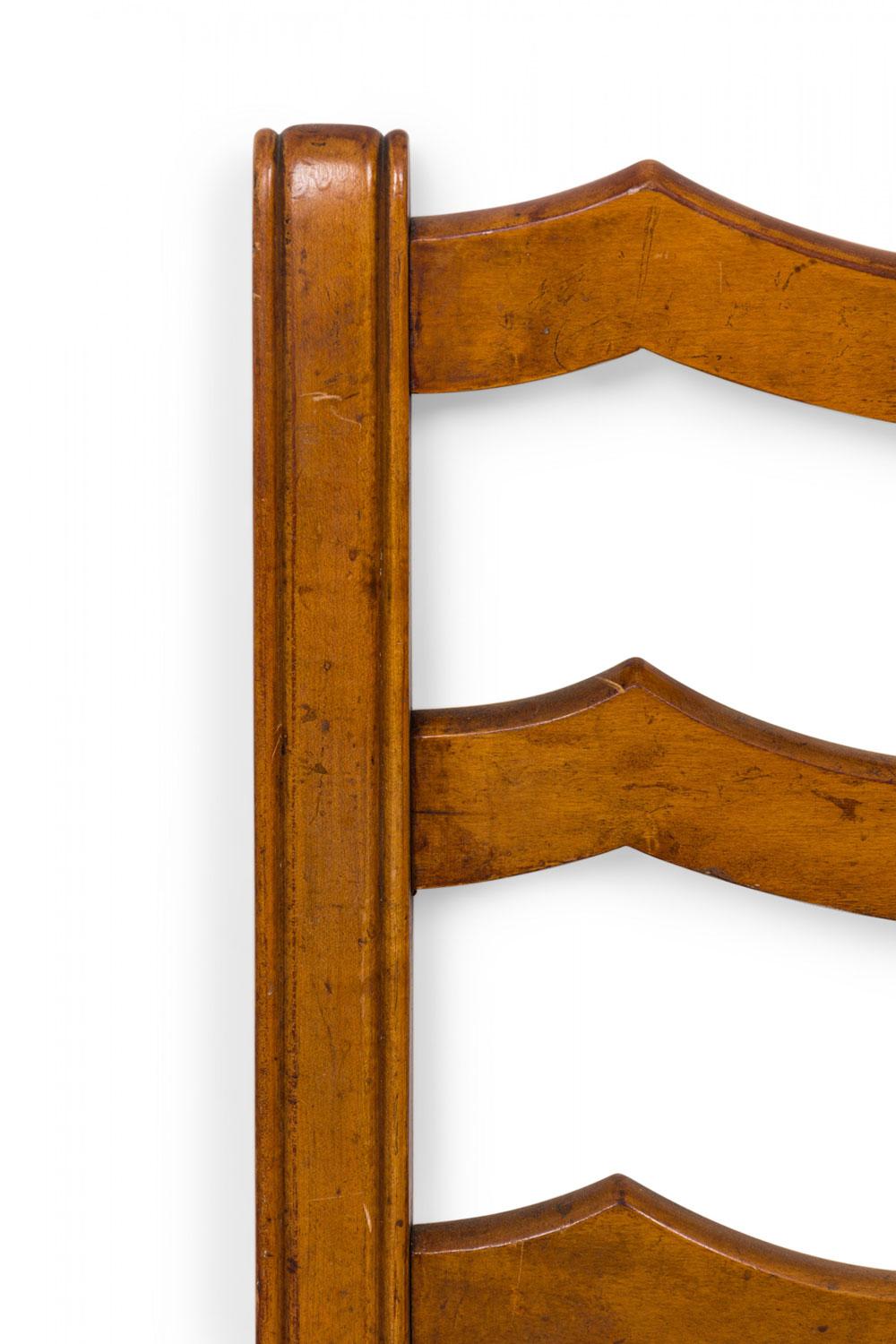 American Country Style Maple Twin Size Bed Bon état - En vente à Queens, NY