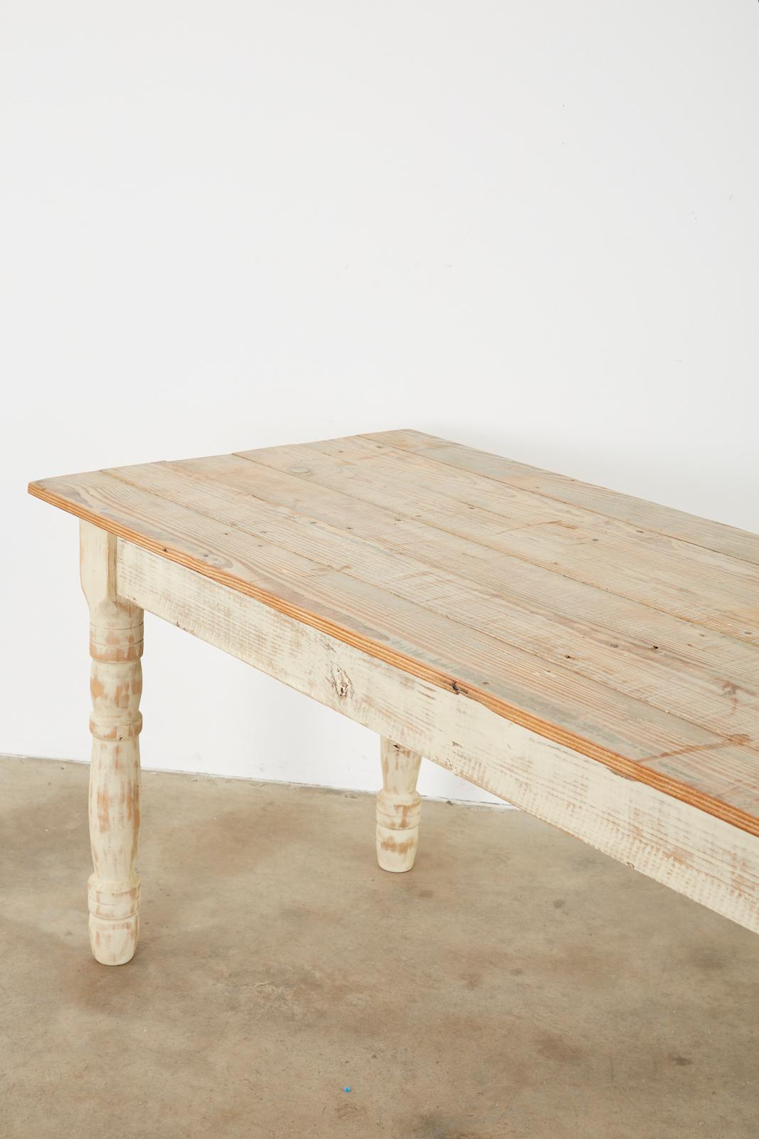 how to paint a pine table