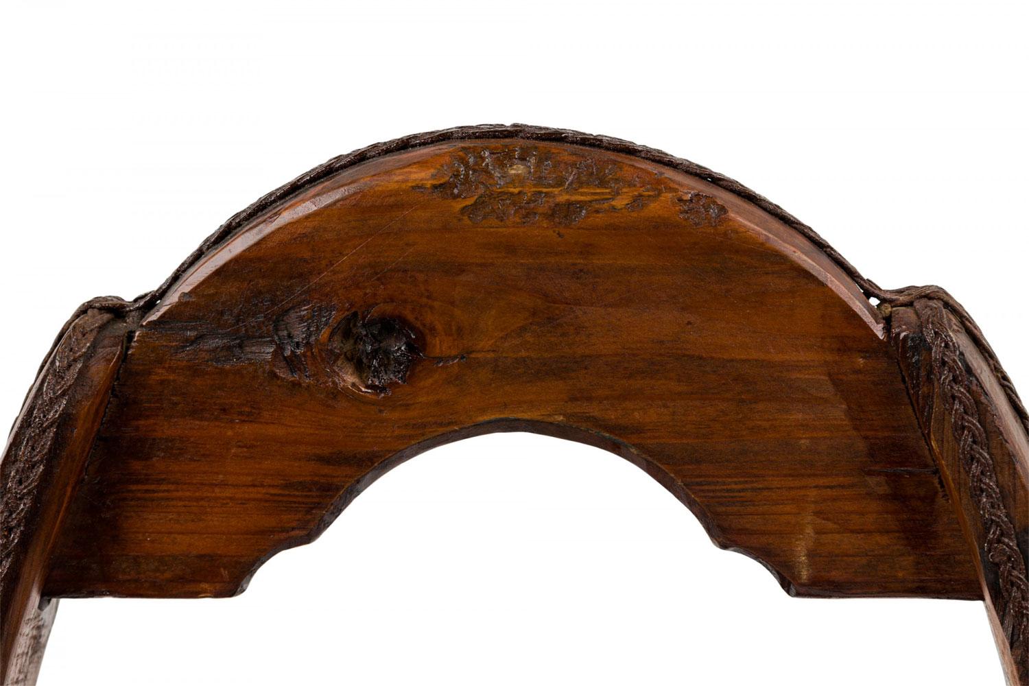 20ième siècle Porte-parapluies en bois avec poignée en vente